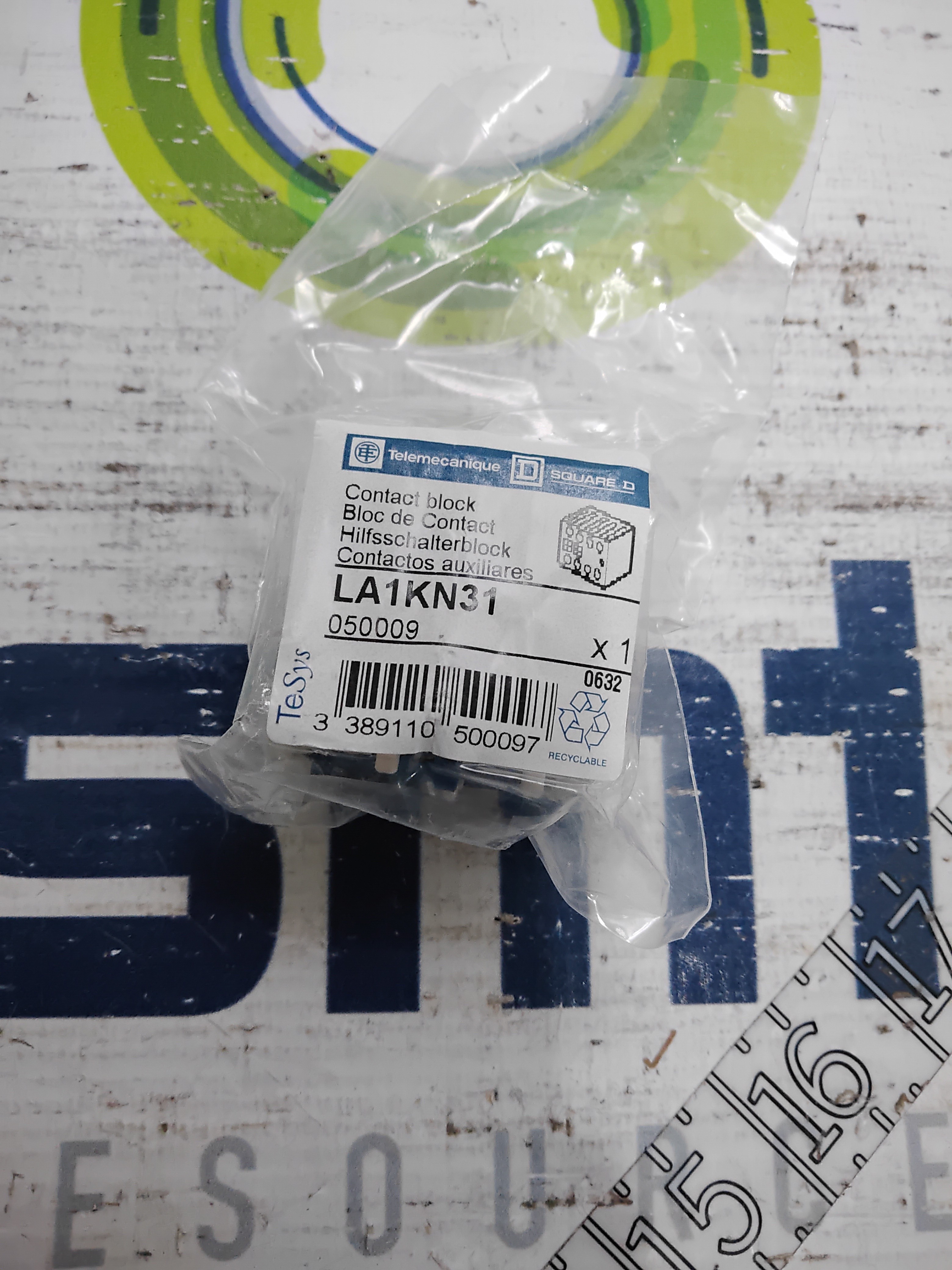 TELEMECANIQUE LA1KN31 46221202 CONTACT BLOCK AUX-LOT OF 2 UNITS