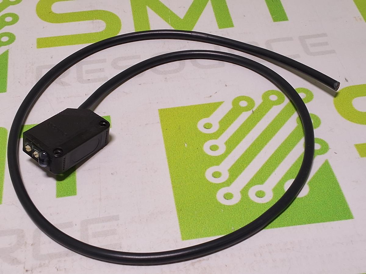 Used OMRON E3Z-D62 PHOTOELECTRIC SENSOR SWITCH