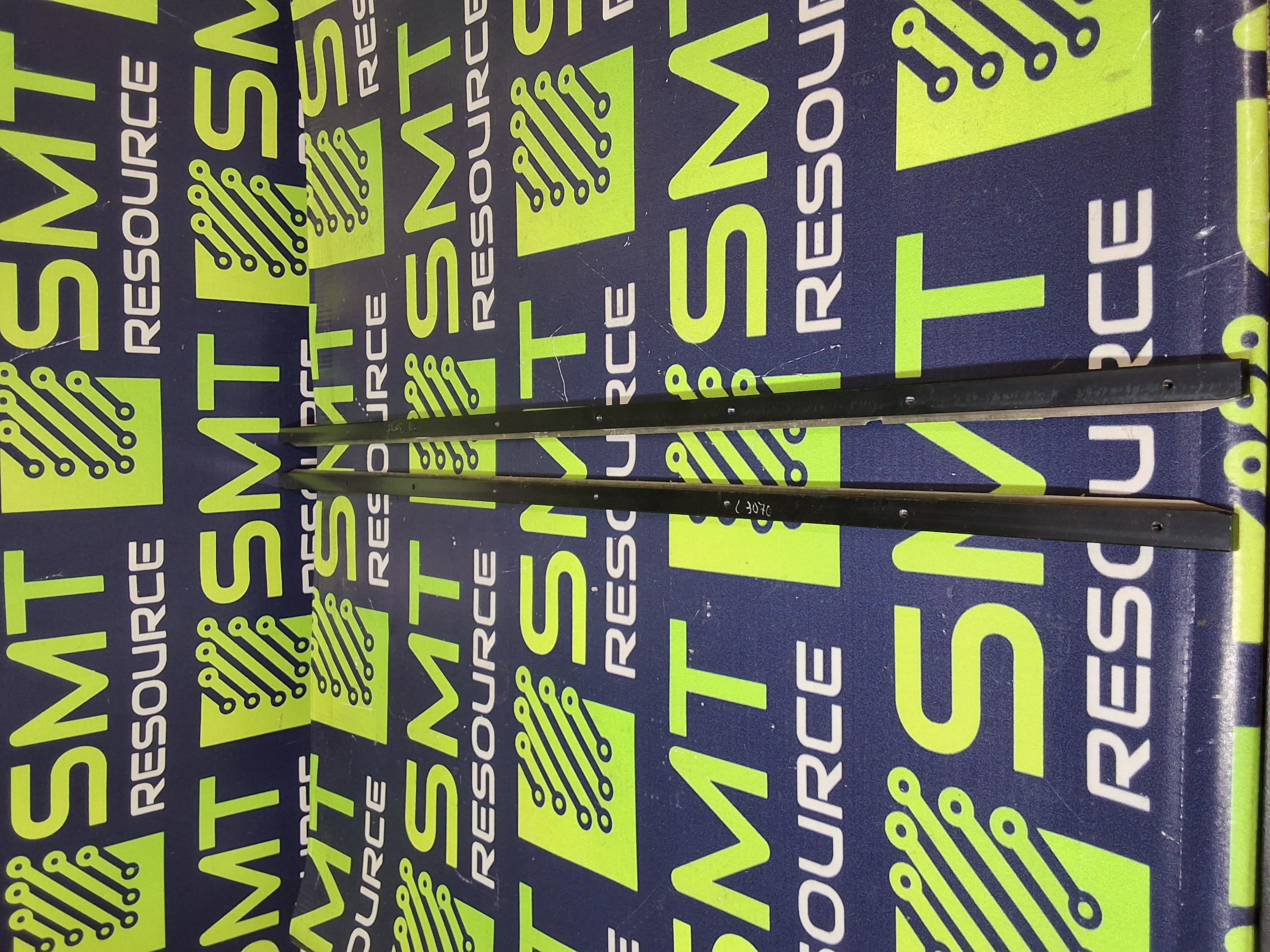 Used ASMPT DEK 215607 / 137516 BOARD CLAMP FOIL 500mm