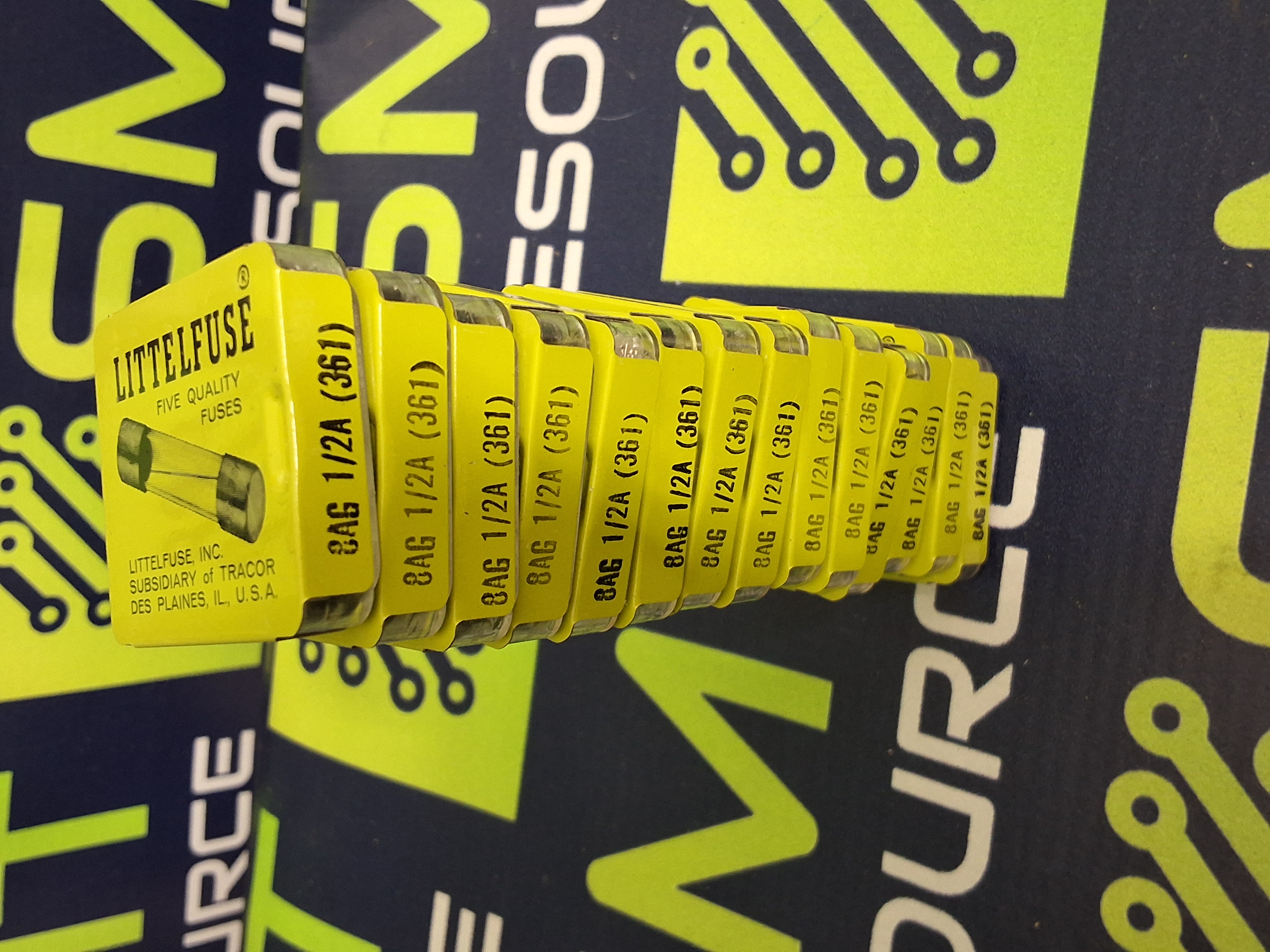 LITTLEFUSE 8AG 1/2A (361) GLASS FUSE - LOT OF 70 - BRAND NEW