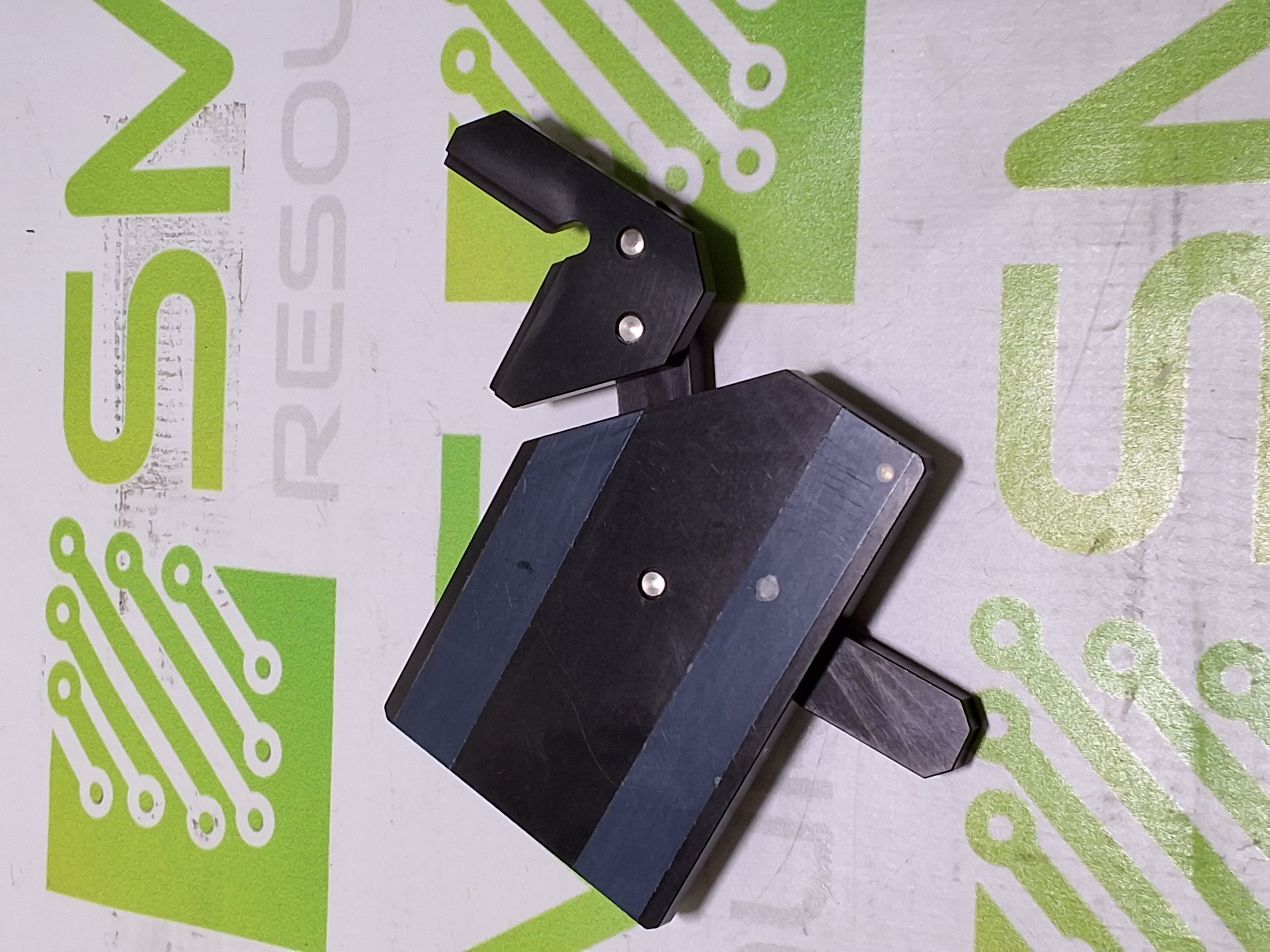 UNIVERSAL INSTRUMENTS 41863201 CLAMP ASSEMBLY