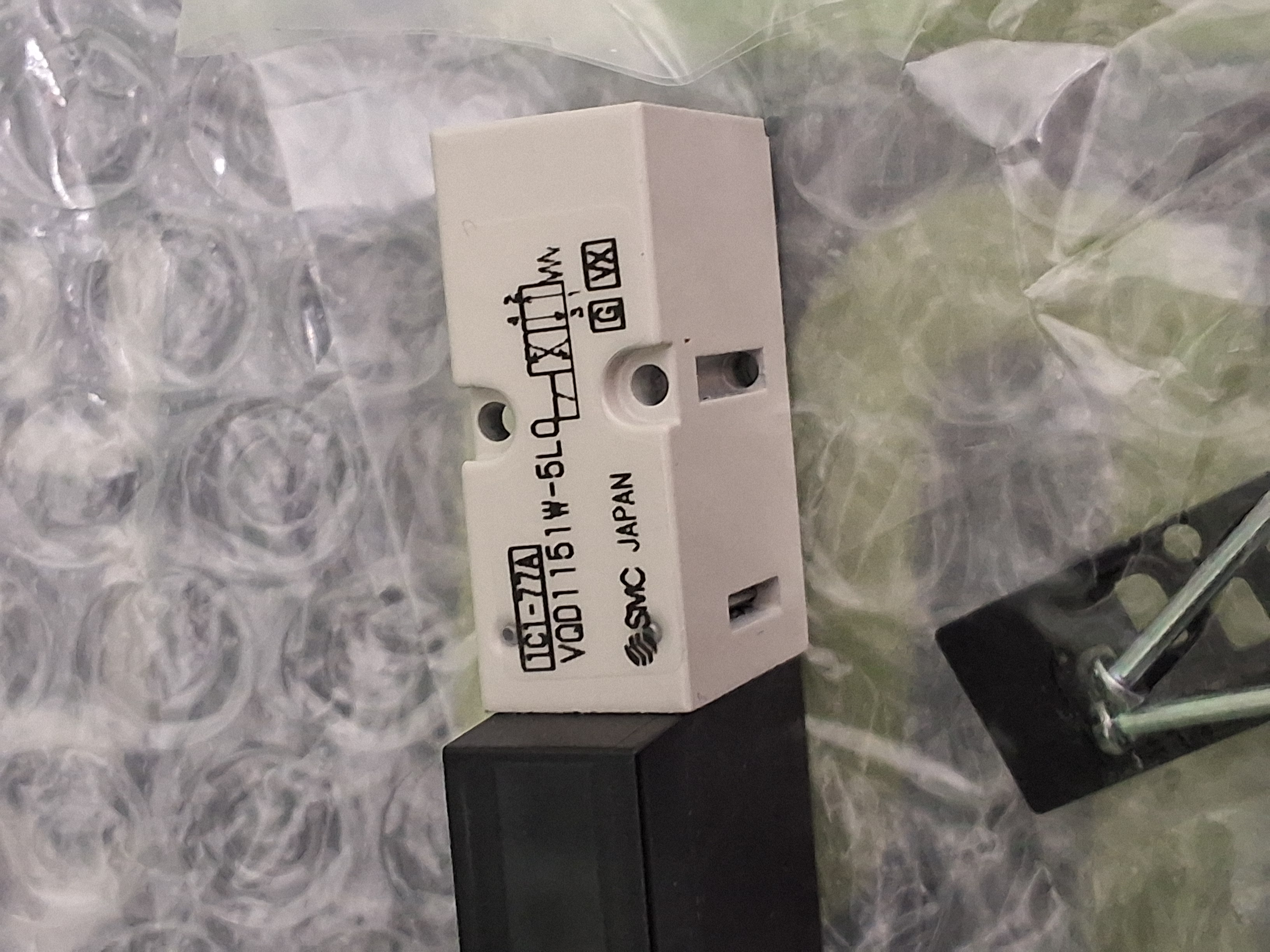SMC VQDW-5LO SOLENOID VALVE - BRAND NEW