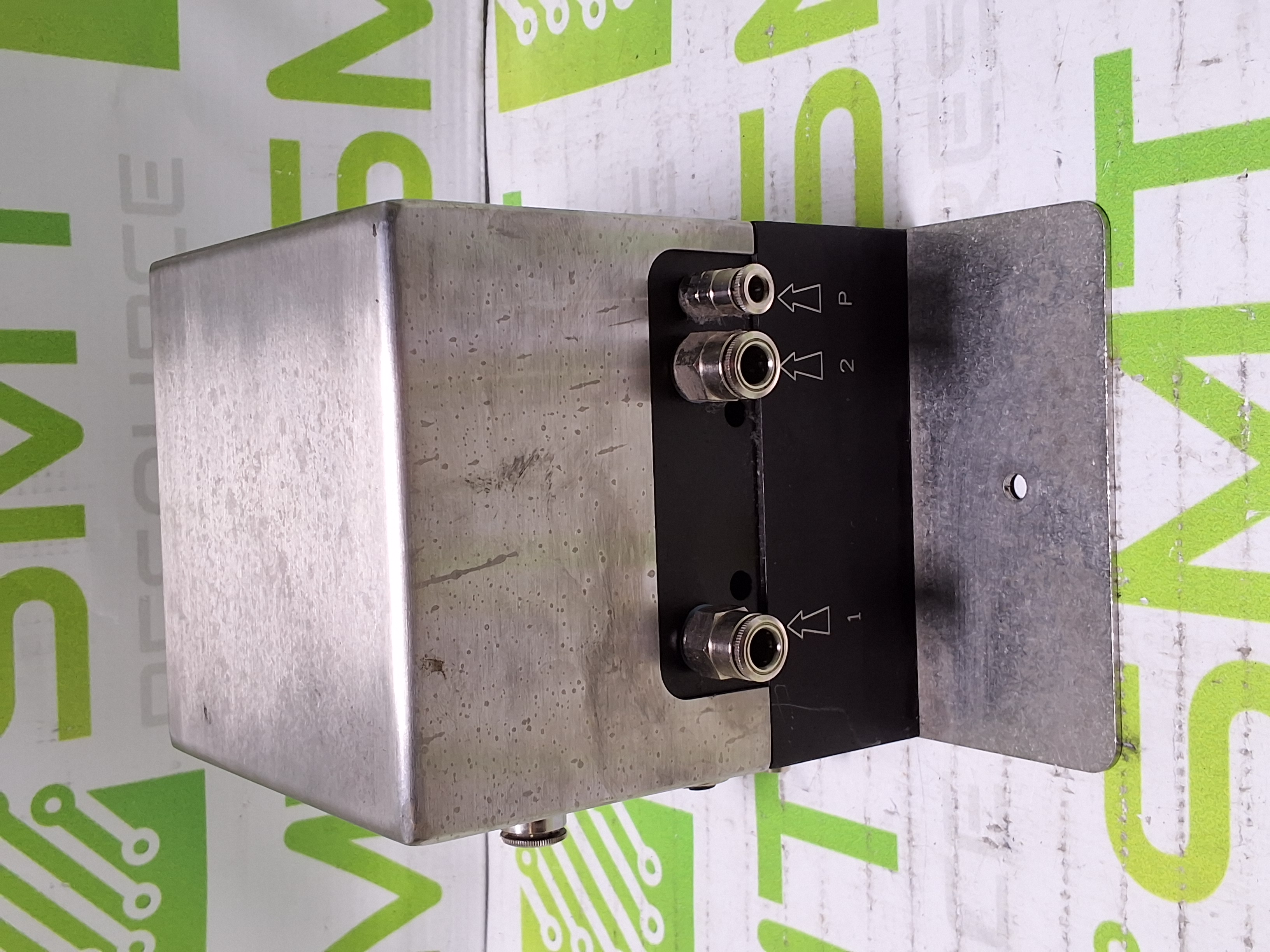 Used SMT TOOLING CTLX-1 GRID-LOK CLEAN DRY AIR FLOR CONTROLLER 95psi