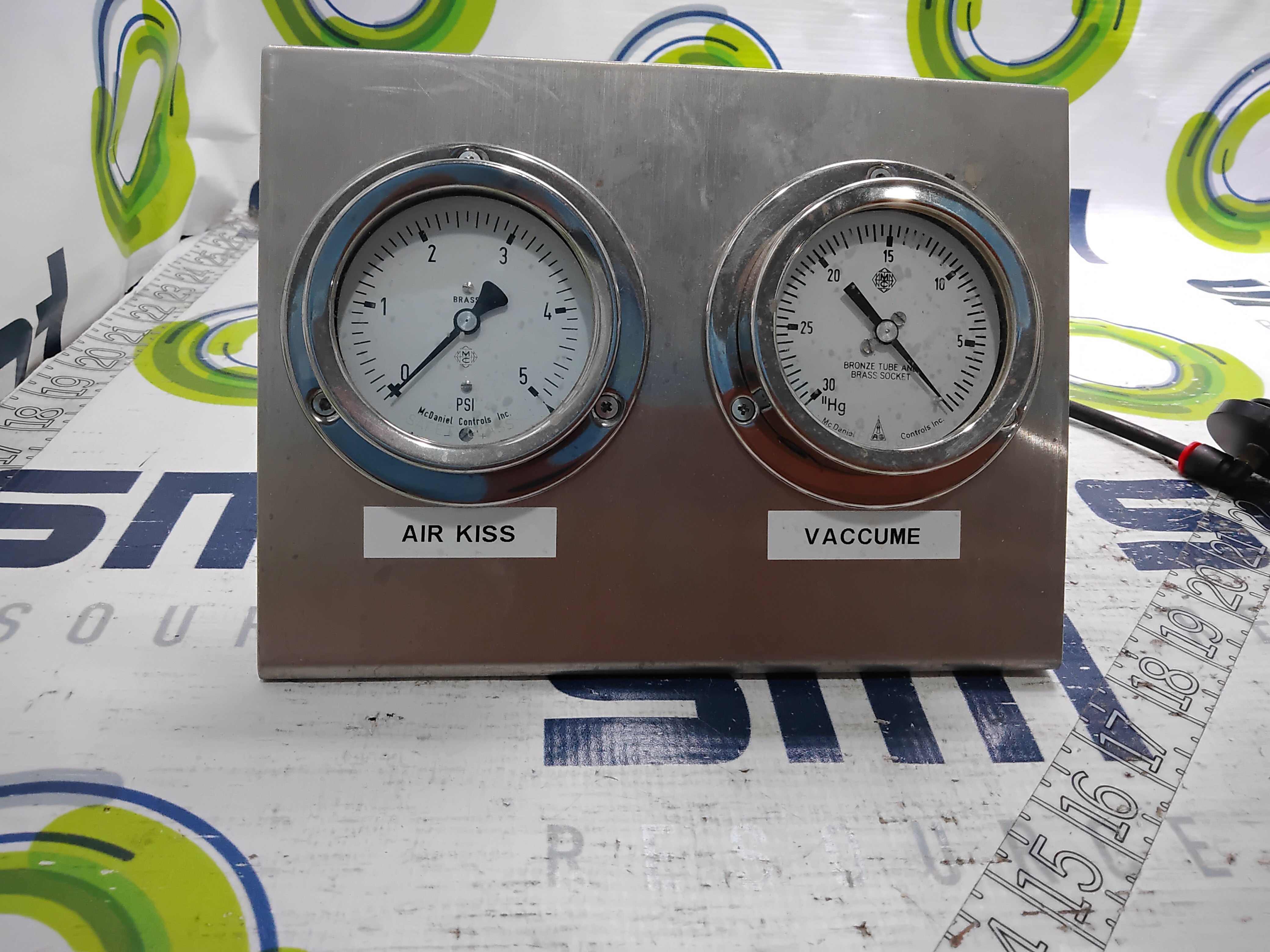 Used UNIVERSAL INSTRUMENTS 47381902 VACUUM TESTER ASSEMBLY