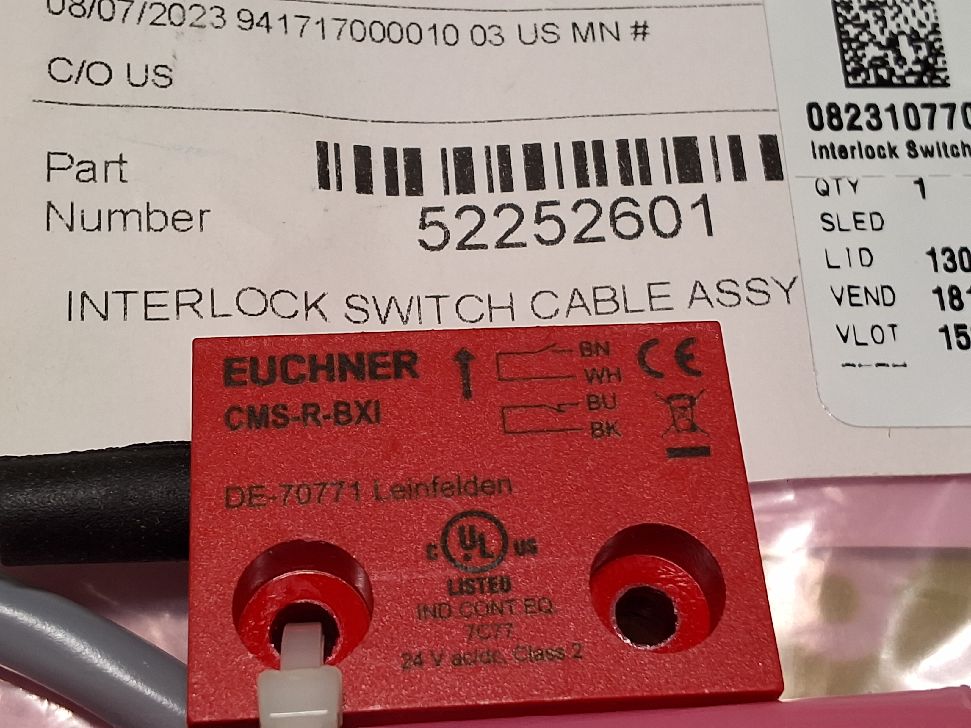 EUCHNER CMS-R-BXI SWITCH - (BRAND NEW)