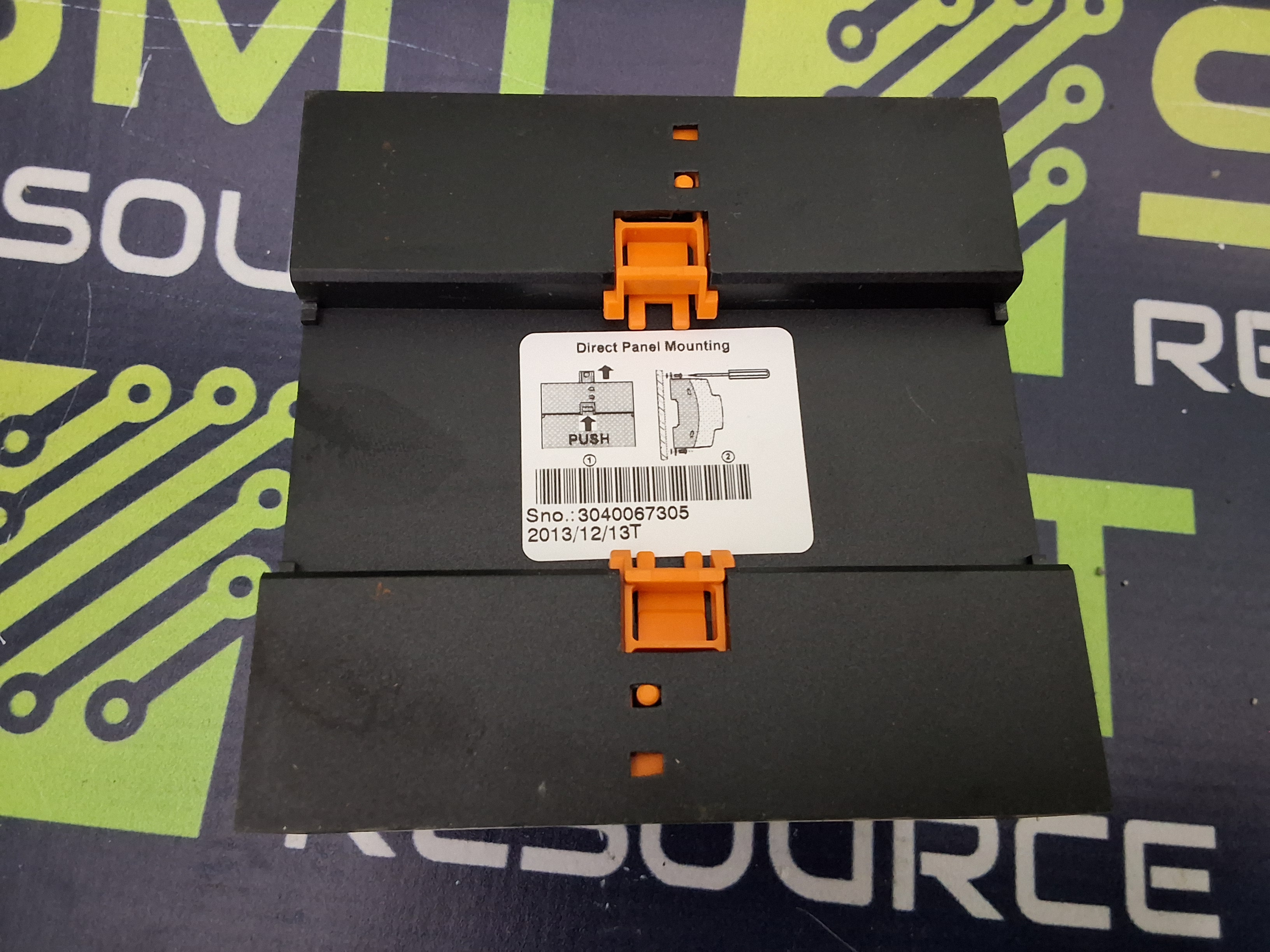 Used PHOENIX CONTACT STEP-PS/1AC/24DC/4.2 SWITCHING POWER SUPPLY 2868664 