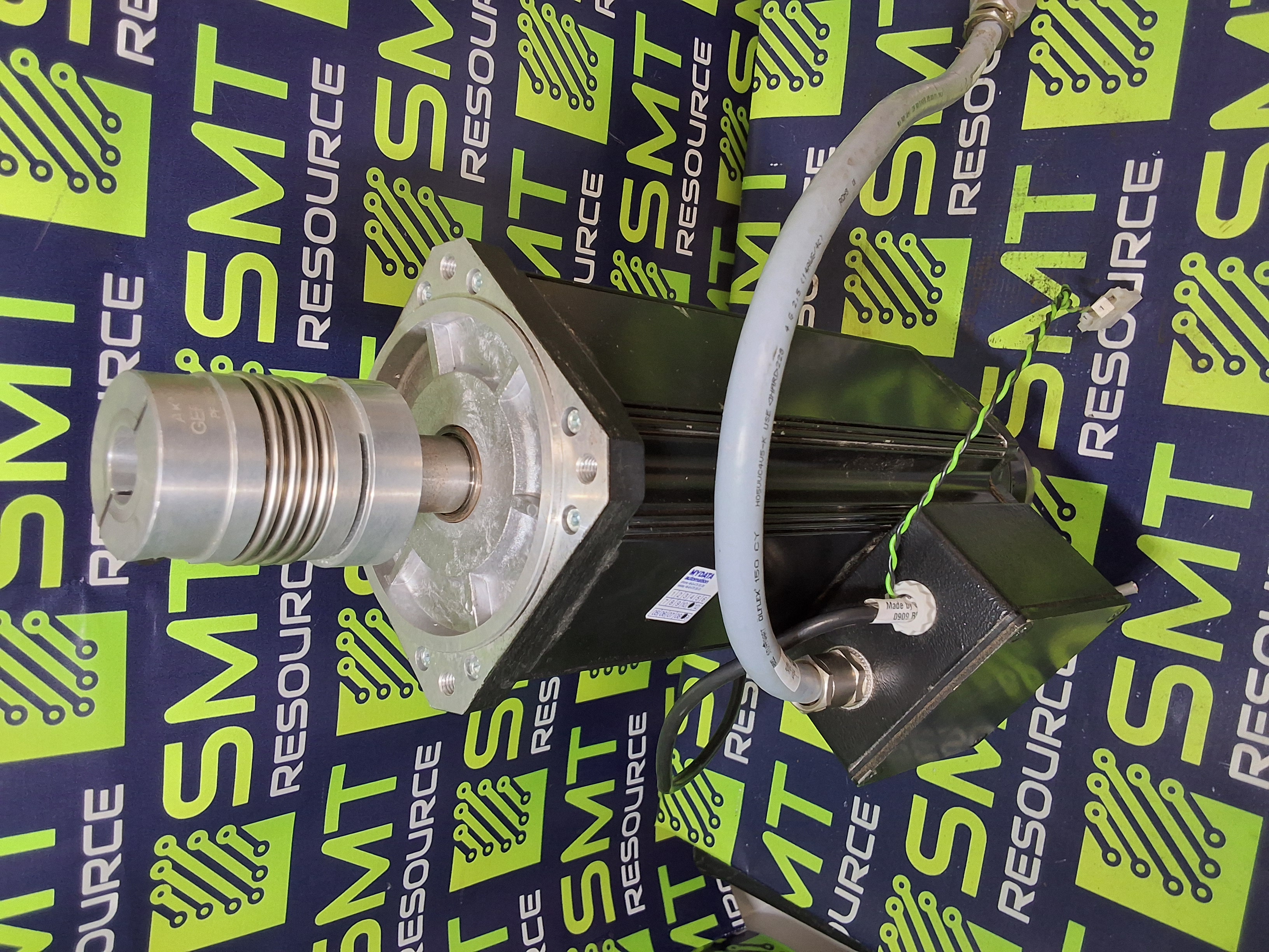 Used SSD PARVEX LX650CHR6502 BRUSHLESS SERVO MOTOR WITH AKN 30 GERWAH PF 02/08 MOTOR COUPLER