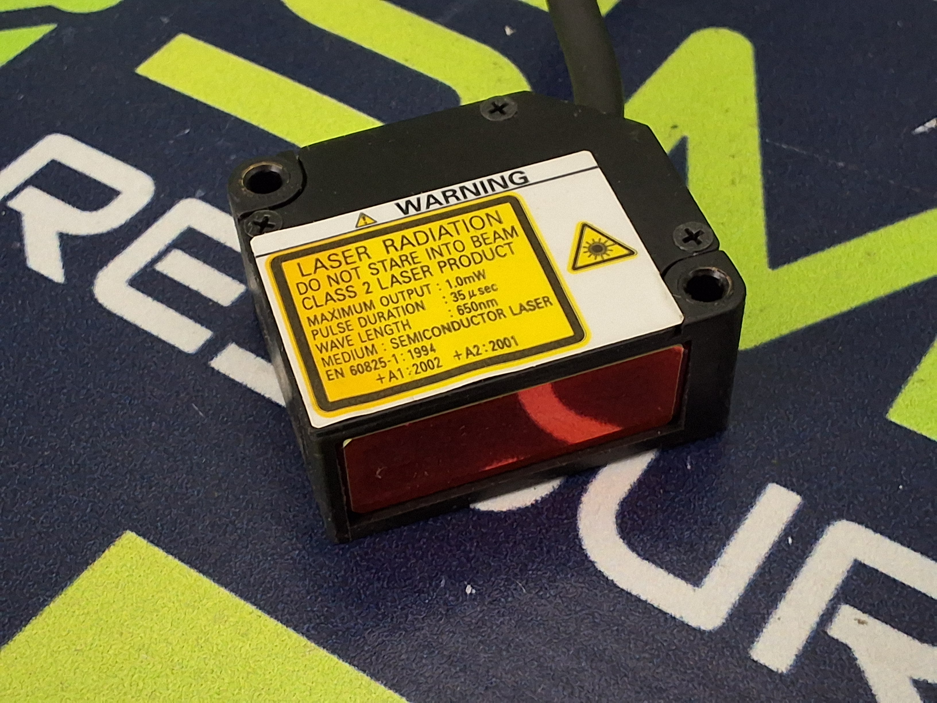 Used OMRON ZX-LD40 LASER DISPLACEMENT SENSOR HEAD WITH OMRON ZX-LDA11 SENSOR