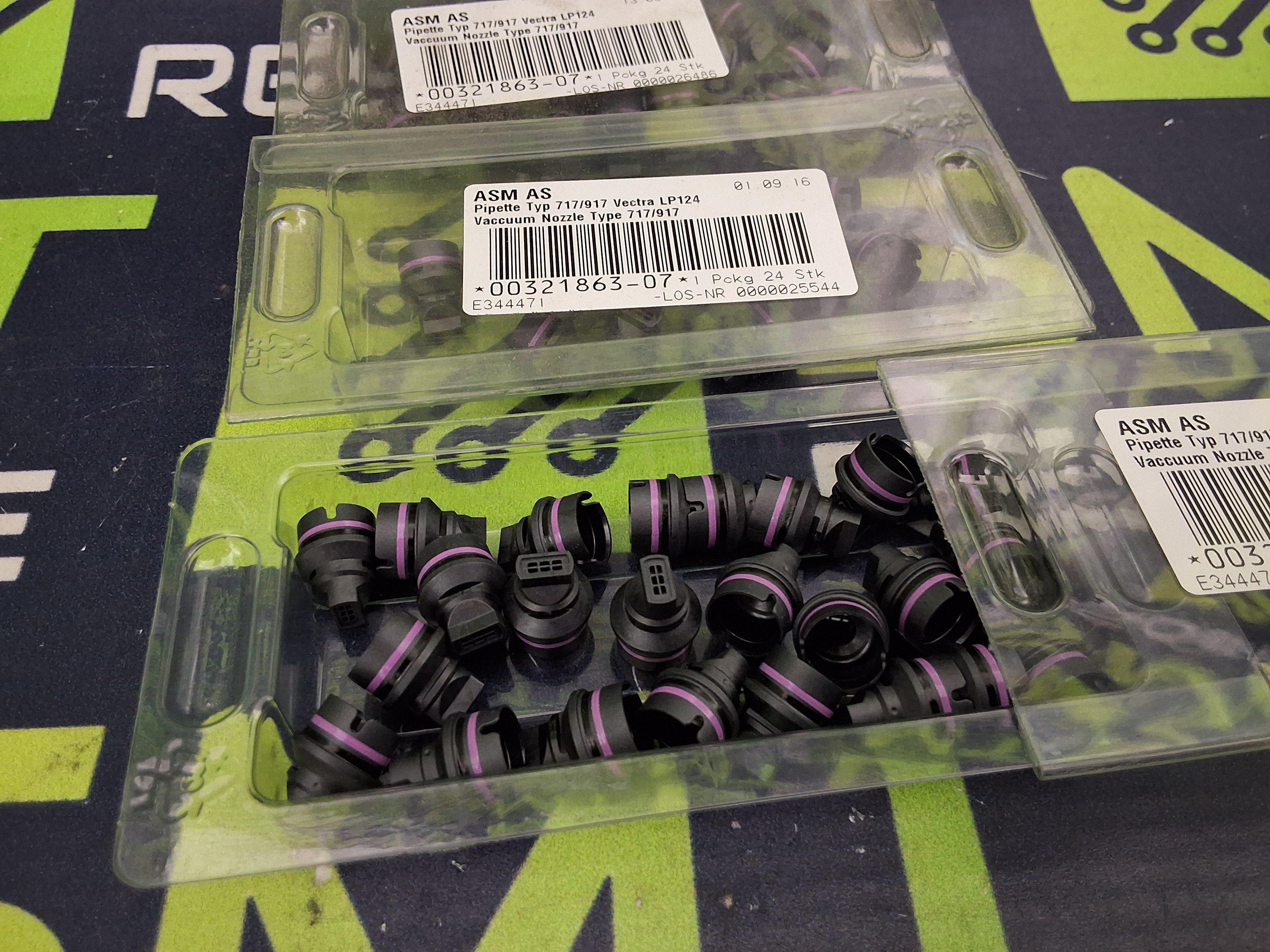 SIEMENS / ASM SIPLACE 00321863-07 TYPE 717 / 917 VECTRA LP124 VACCUUM NOZZLE LOT OF 54 UNITS - BRAND NEW