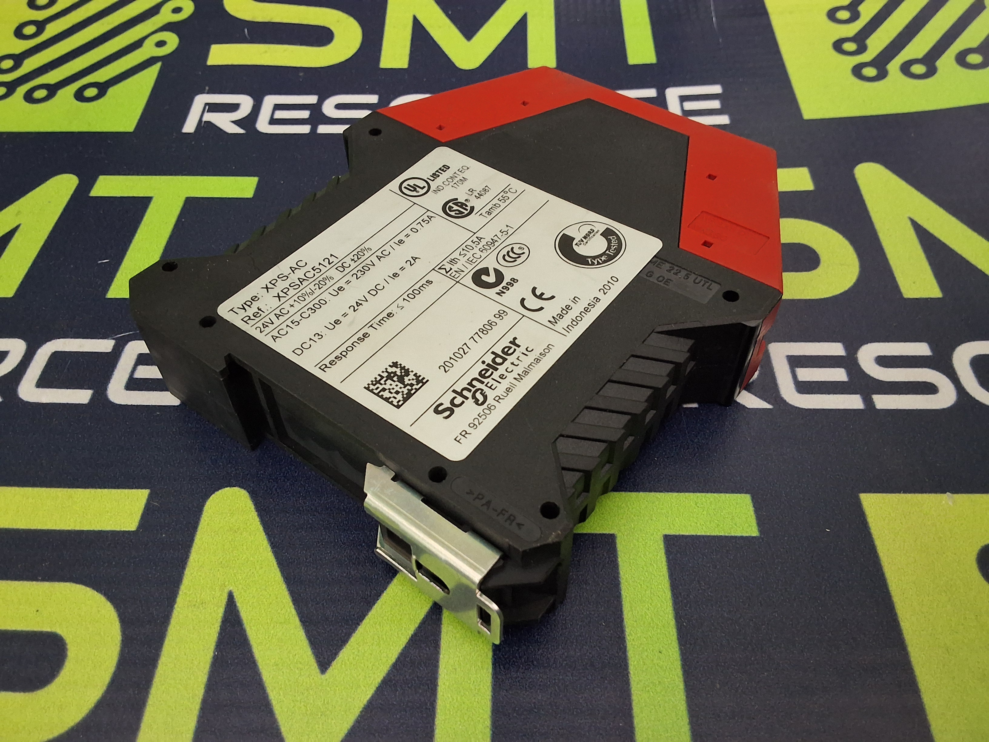 Used SCHNEIDER ELECTRIC XPS-AC SAFETY RELAY 24VAC