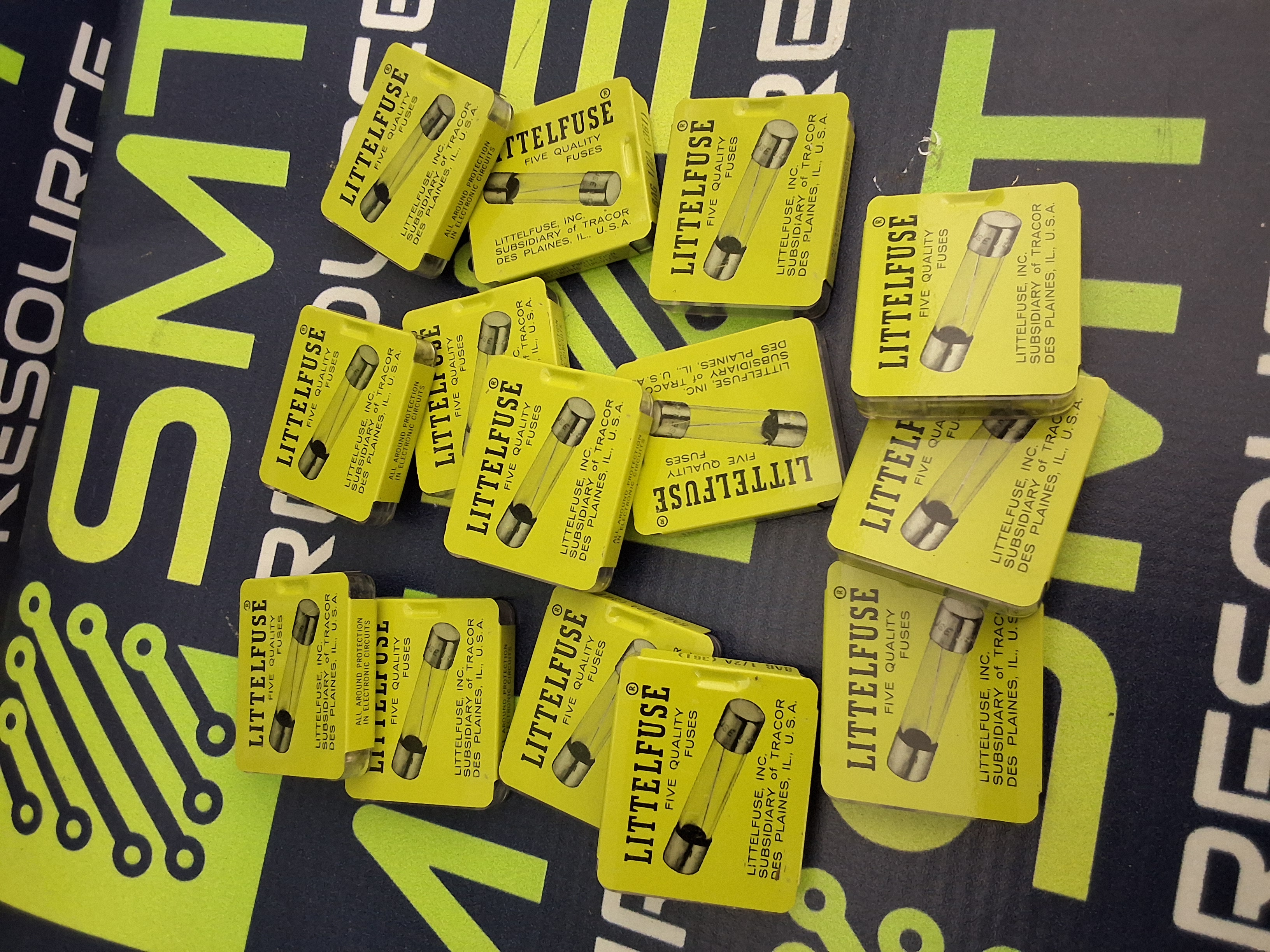 LITTLEFUSE 8AG 1/2A (361) GLASS FUSE - LOT OF 70 - BRAND NEW