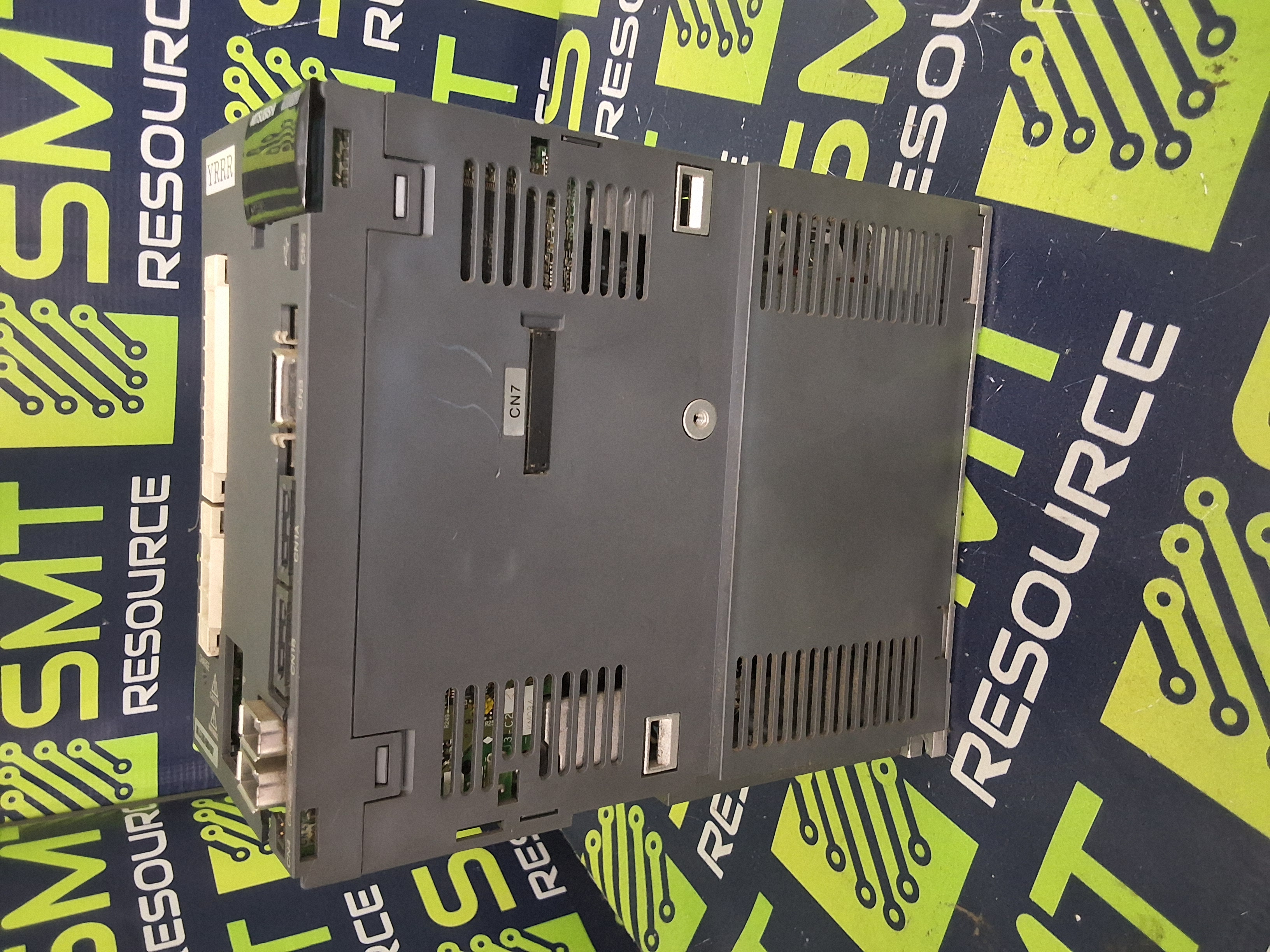 Used MITSUBISHI MR-J3-350B-KM084U607 AC SERVO DRIVE / AMPLIFIER - MELSERVO-J3 SERIES 3.5kW - PARTS ONLY