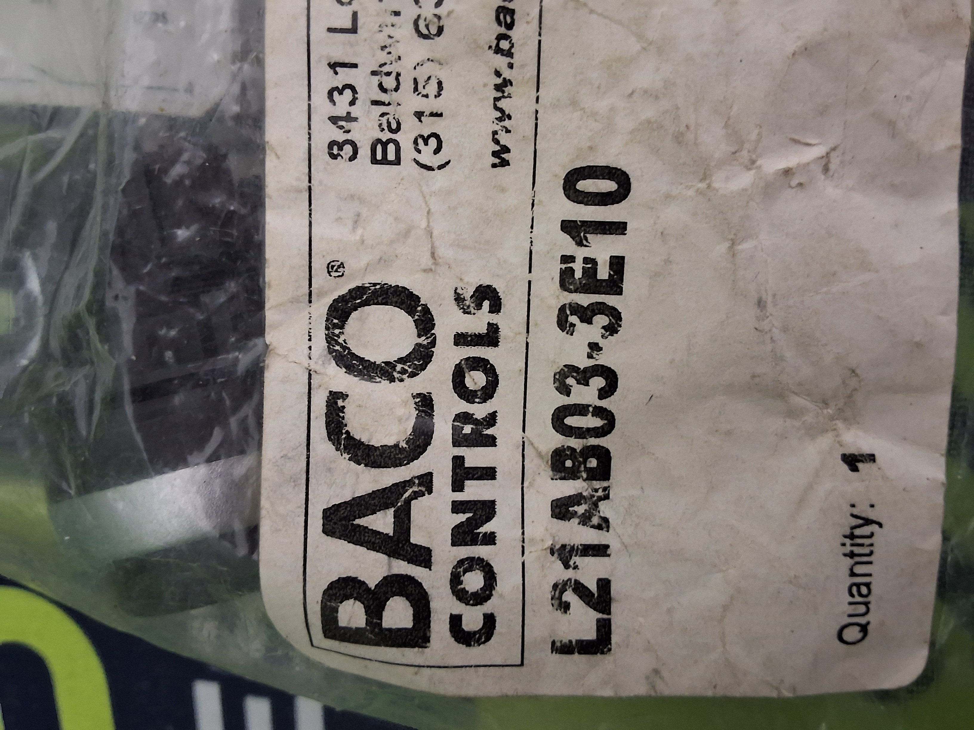 BACO CONTROLS L21AB03-3E10 22mm MOMENTARY PUSHBUTTON SWITCH - BRAND NEW