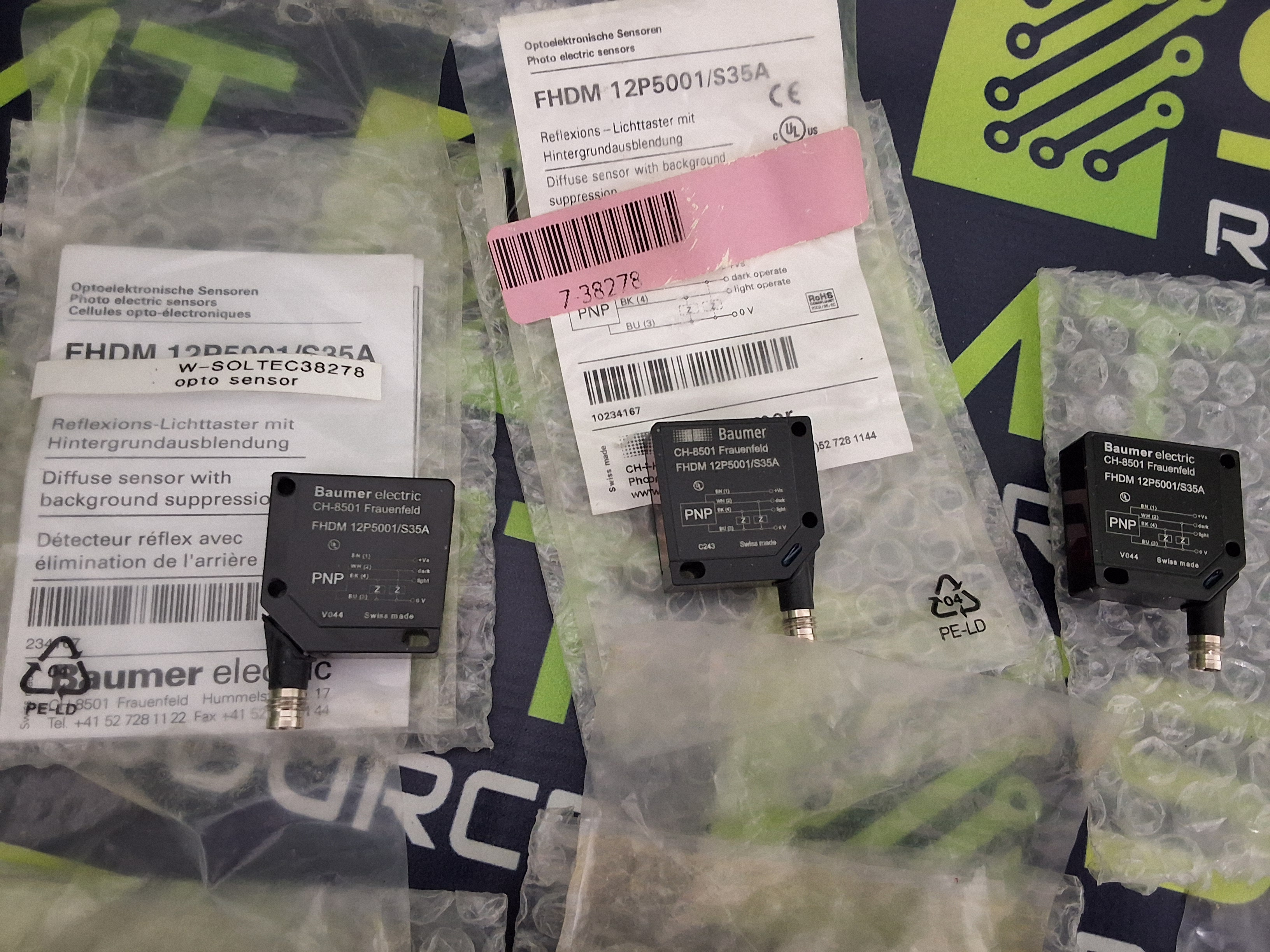 BAUMER FHDM 12P5001/S35A PHOTOELECTRIC SENSOR - BRAND NEW