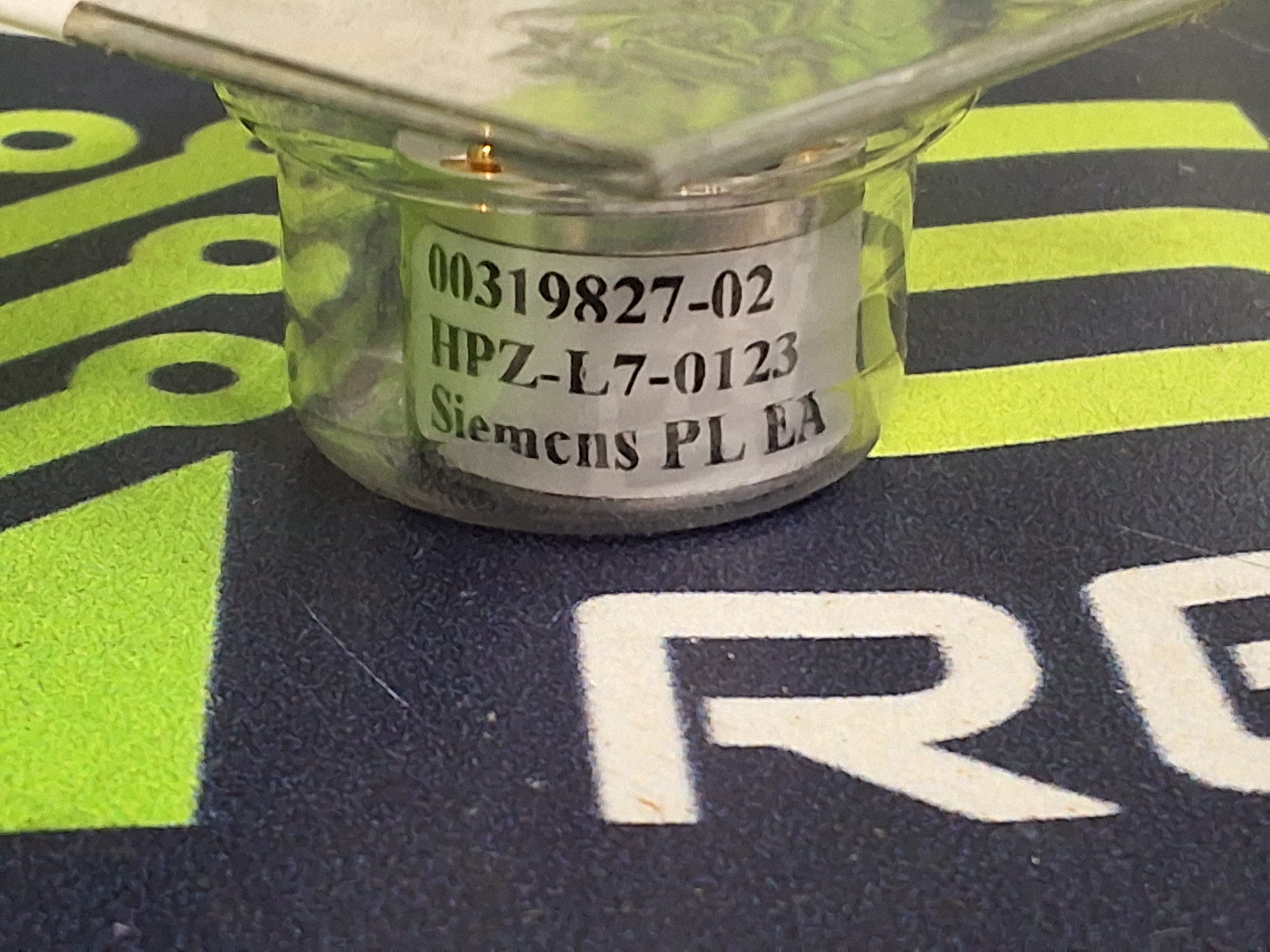 SIEMENS / ASM SIPLACE 00319827-02 VACUUM DISTRIBUTOR PIECE - BRAND NEW