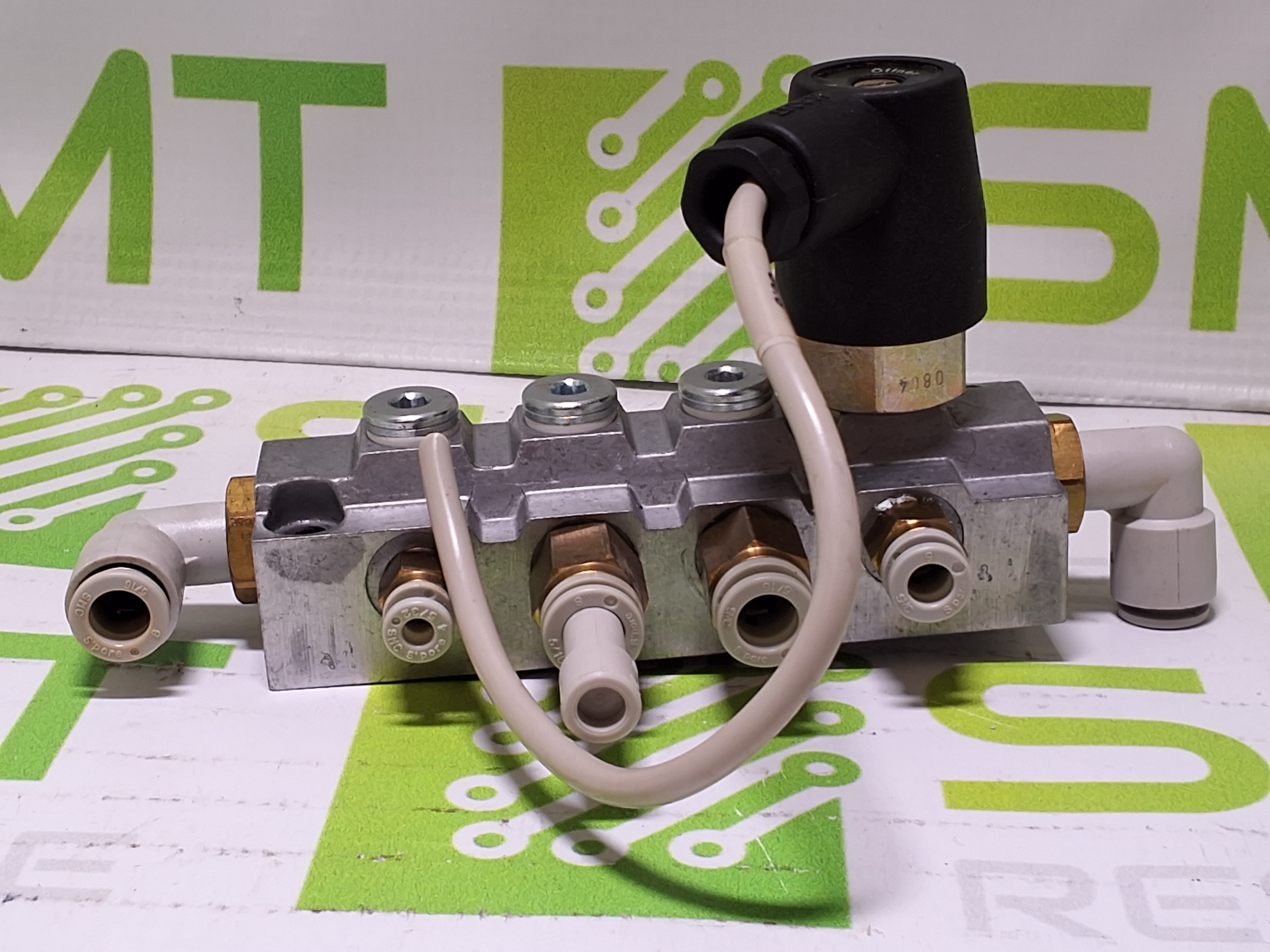 Used FESTO FR-8-1/8 DISTRIBUTION MANIFOLD BLOCK 4 PORT