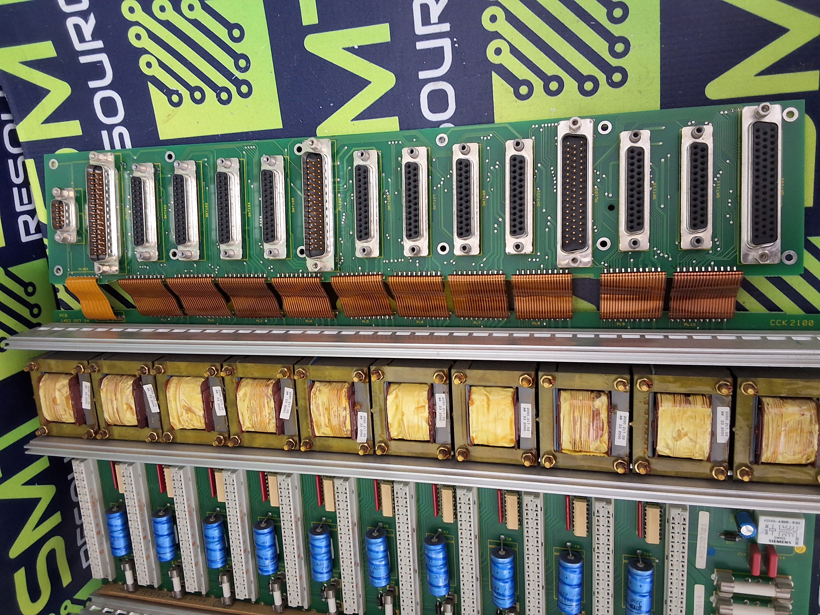 Used PARKER UNIVERSAL INSTRUMENTS 1462.007.04 / 48320701 CIRCUIT BOARD