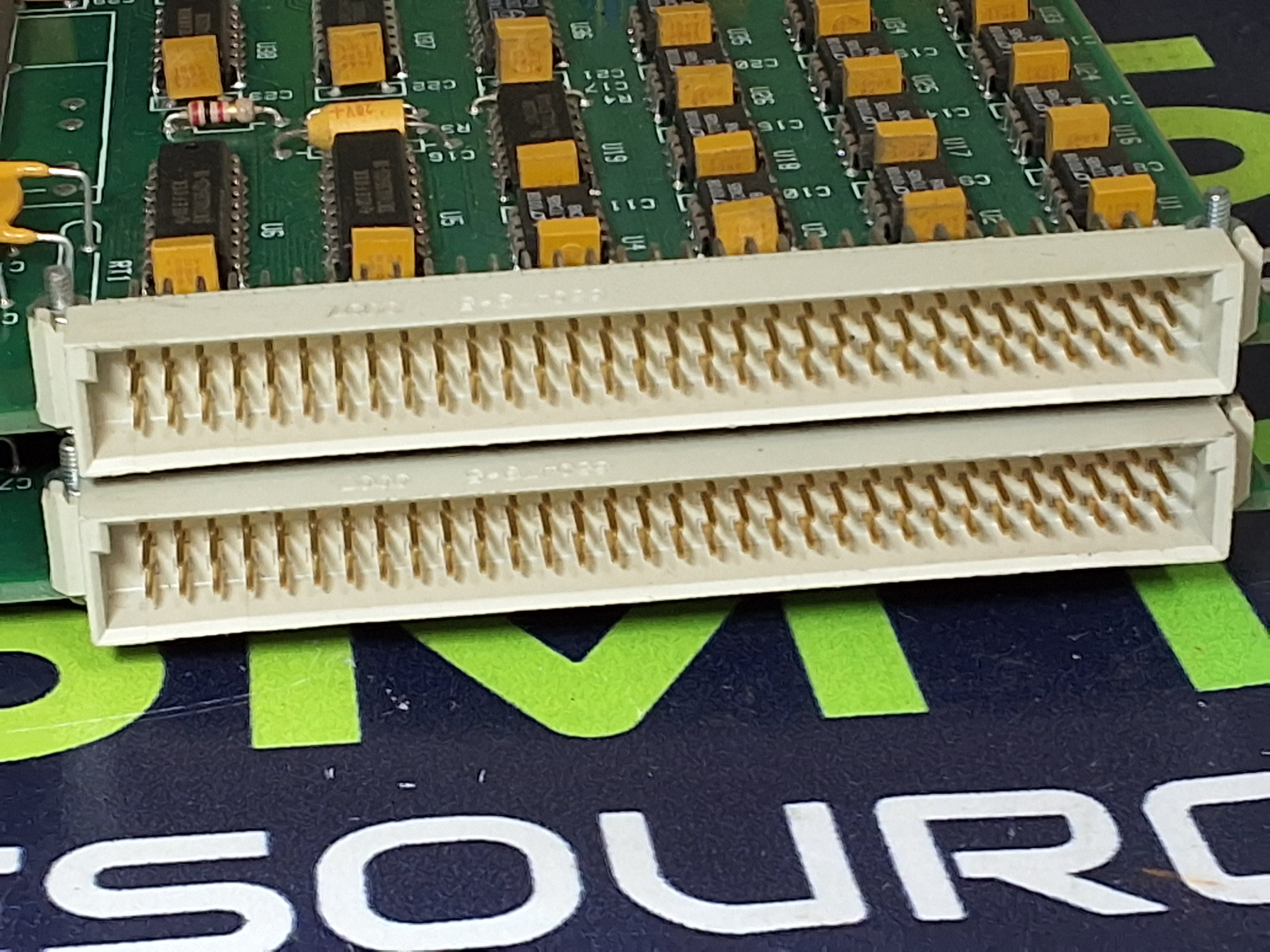 Used UNIVERSAL INSTRUMENTS 44308902-A LOC I/O BOARD