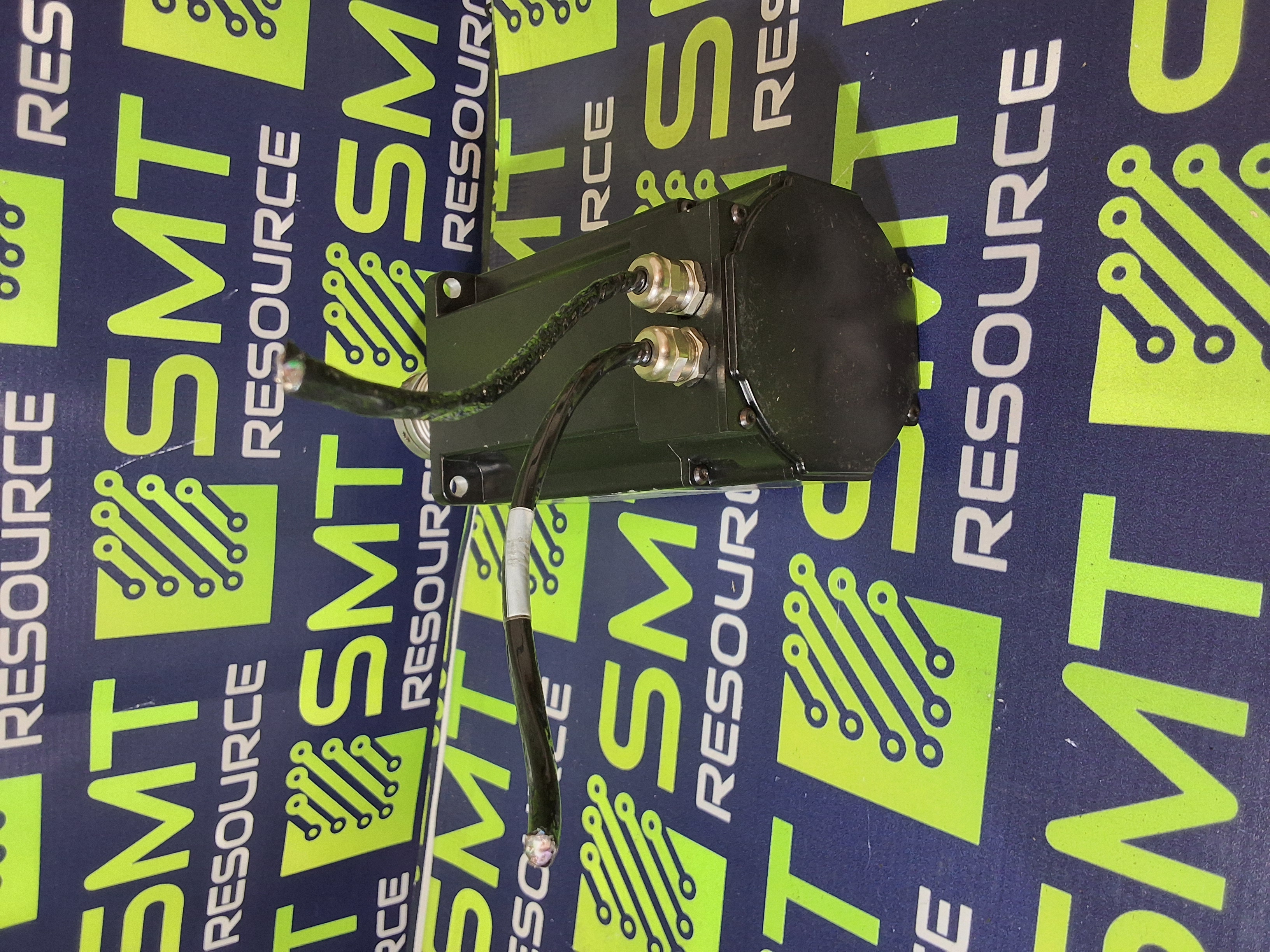 Used DANAHER KOLLMORGEN AKM42S-ANSN2-02 3Ø PM SERVO MOTOR 3 PHASE 320VDC 6000RPM