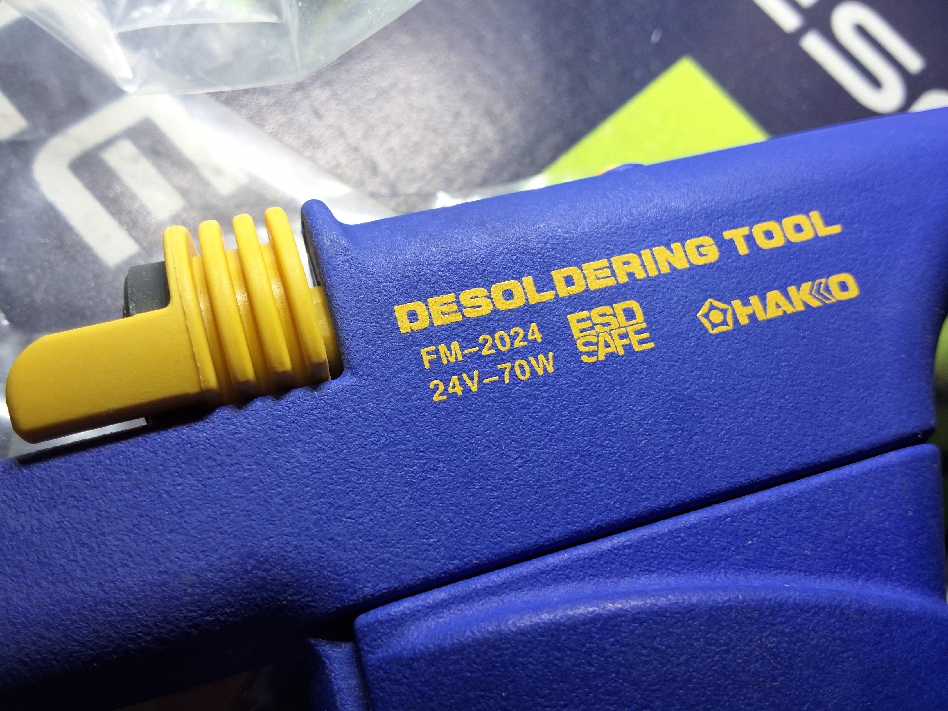 HAKKO FM2024-42 - DESOLDERING HANDPIECE WITH ACCESSORIES FM-2024 - BRAND NEW