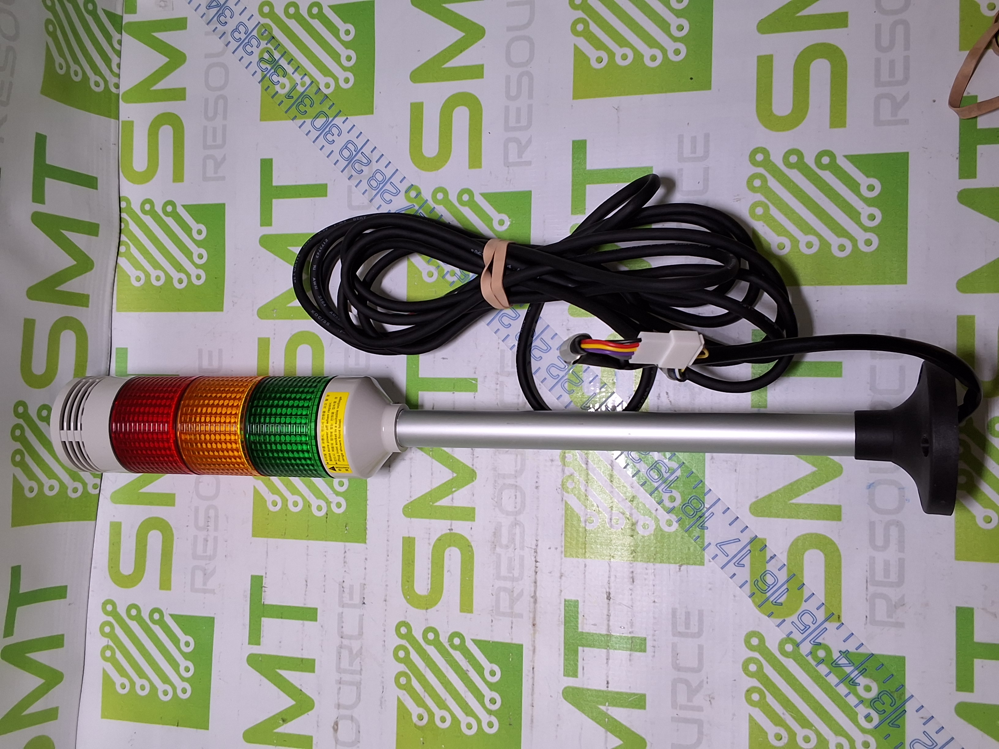 Used MENICS PTE-DPB-302-RYG TOWER LIGHT