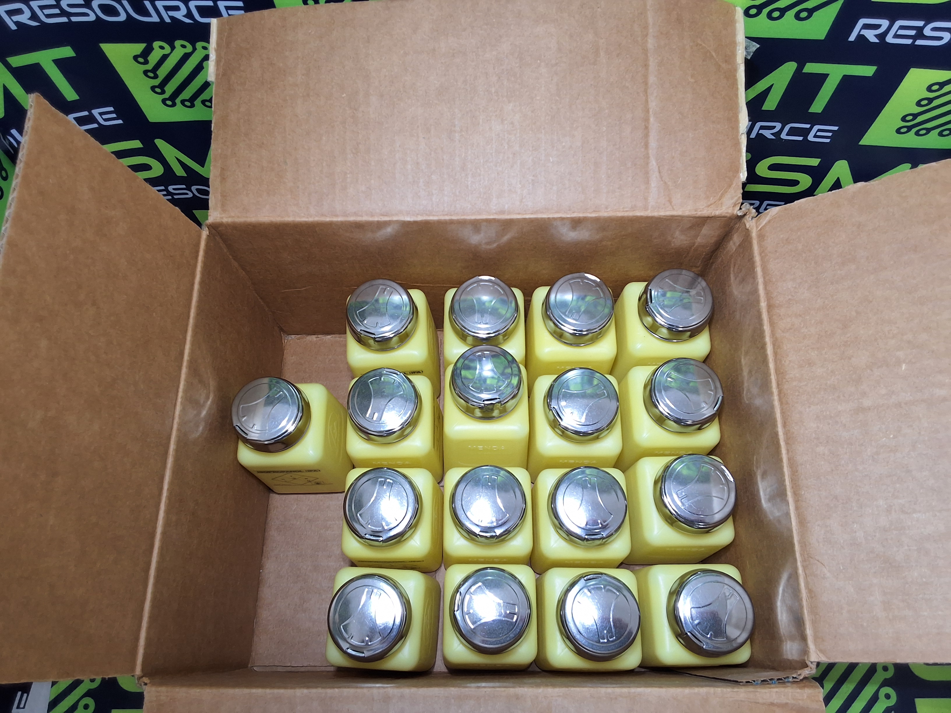 Used MENDA 6oz ONE-TOUCH LIQUID DISPENSER PUMP - BRAND NEW