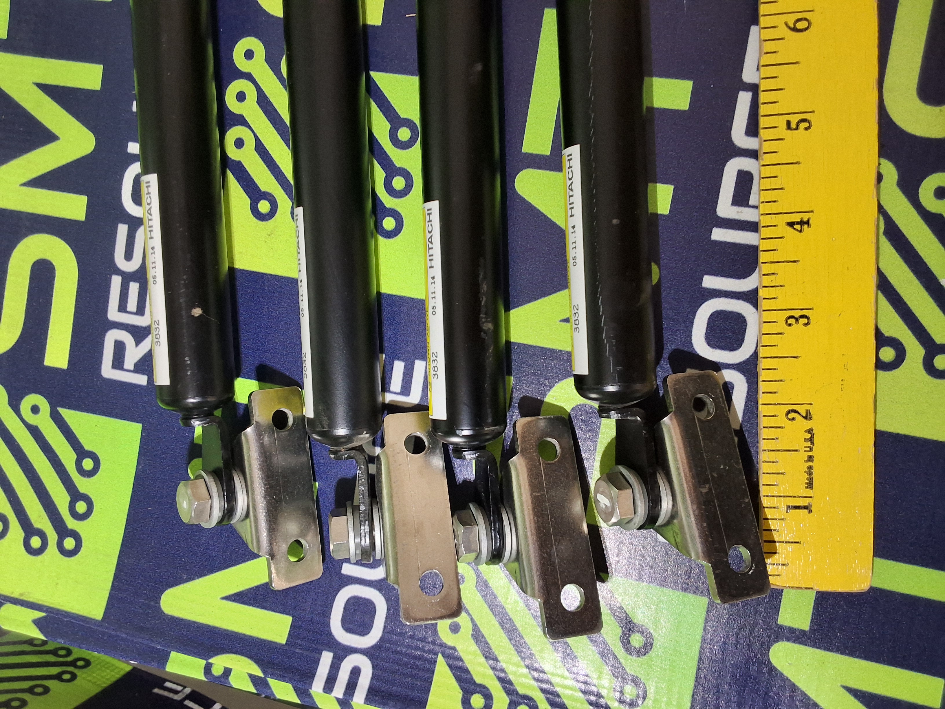 Used HITACHI 3832 GAS SPRING SHOCK / LIFT SUPPORT