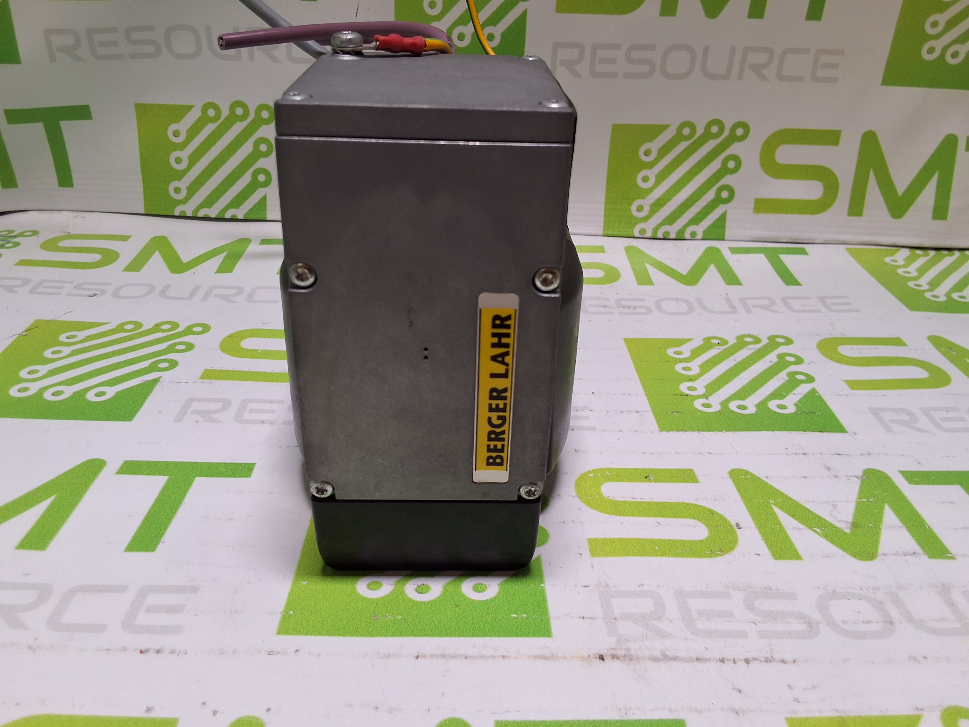 Used BERGER LAHR IFS93/2CAN-DS/---B54/O-001RPP41 SERVO MOTOR