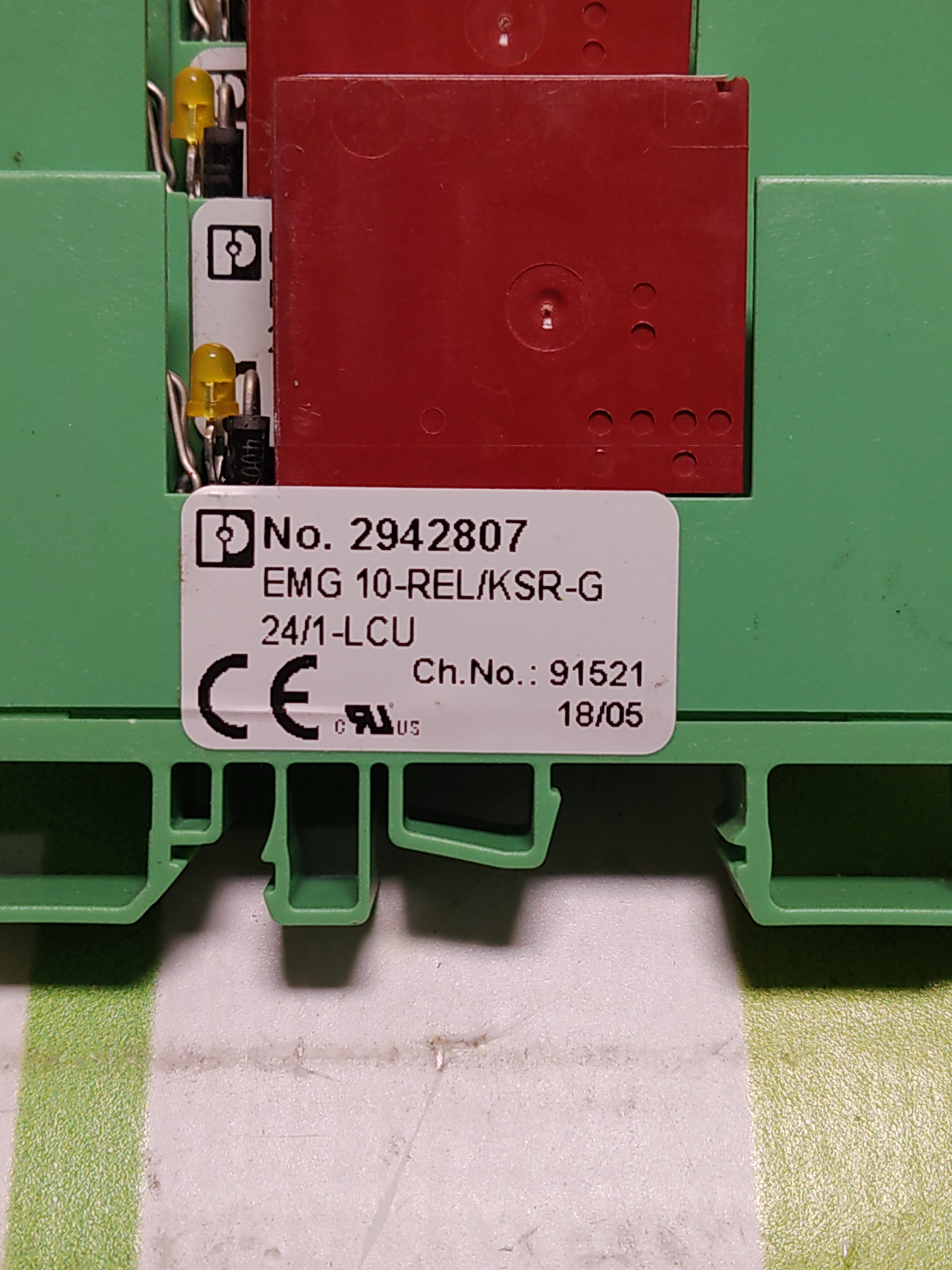 Used PHOENIX 2942807 RELAY MODULE S2001B24P EMG 10-REL/KSR-G 24/1-LCU 
