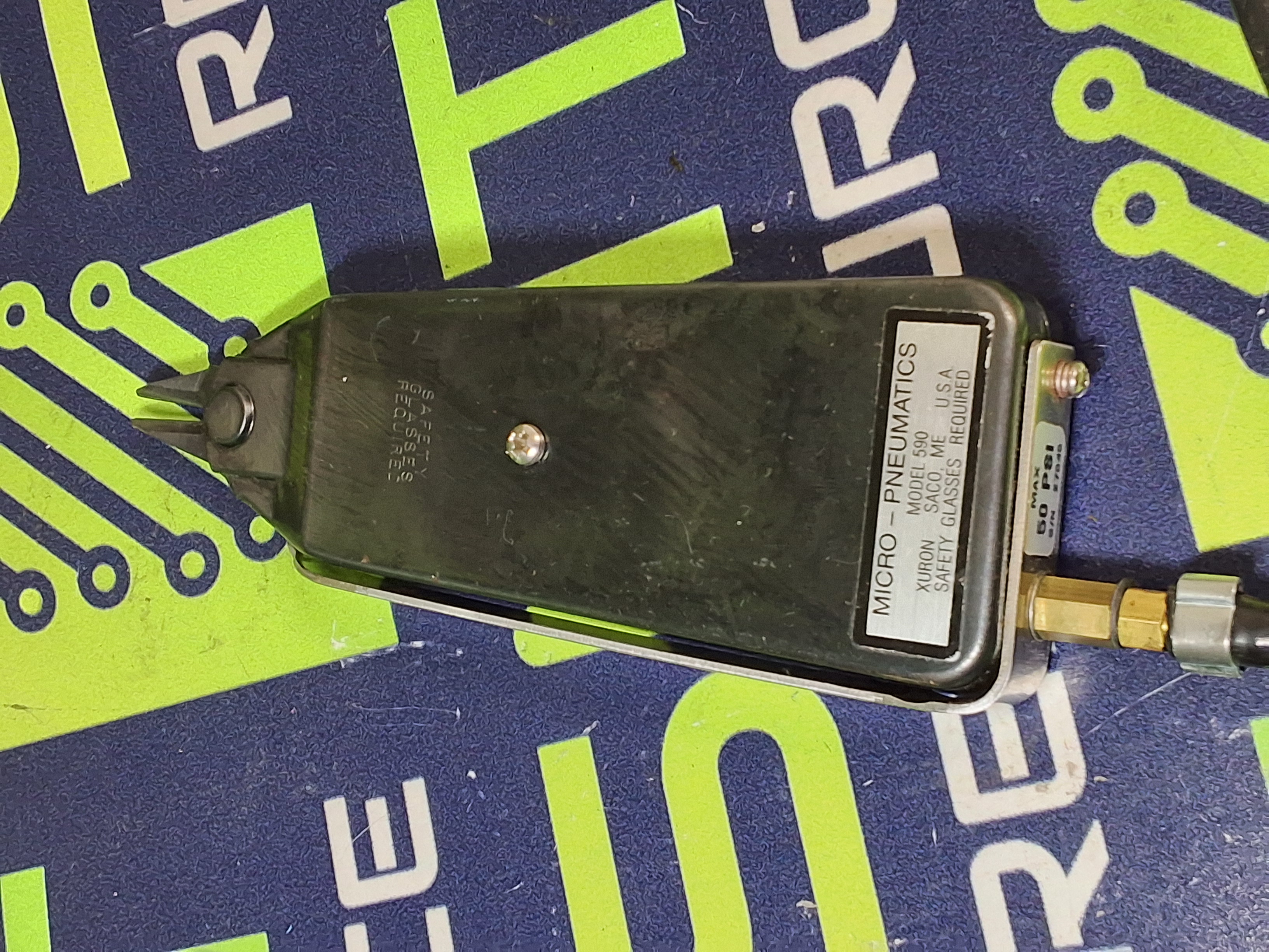 Used XURON 590 MICRO PNEUMATIC CUTTER BLADES