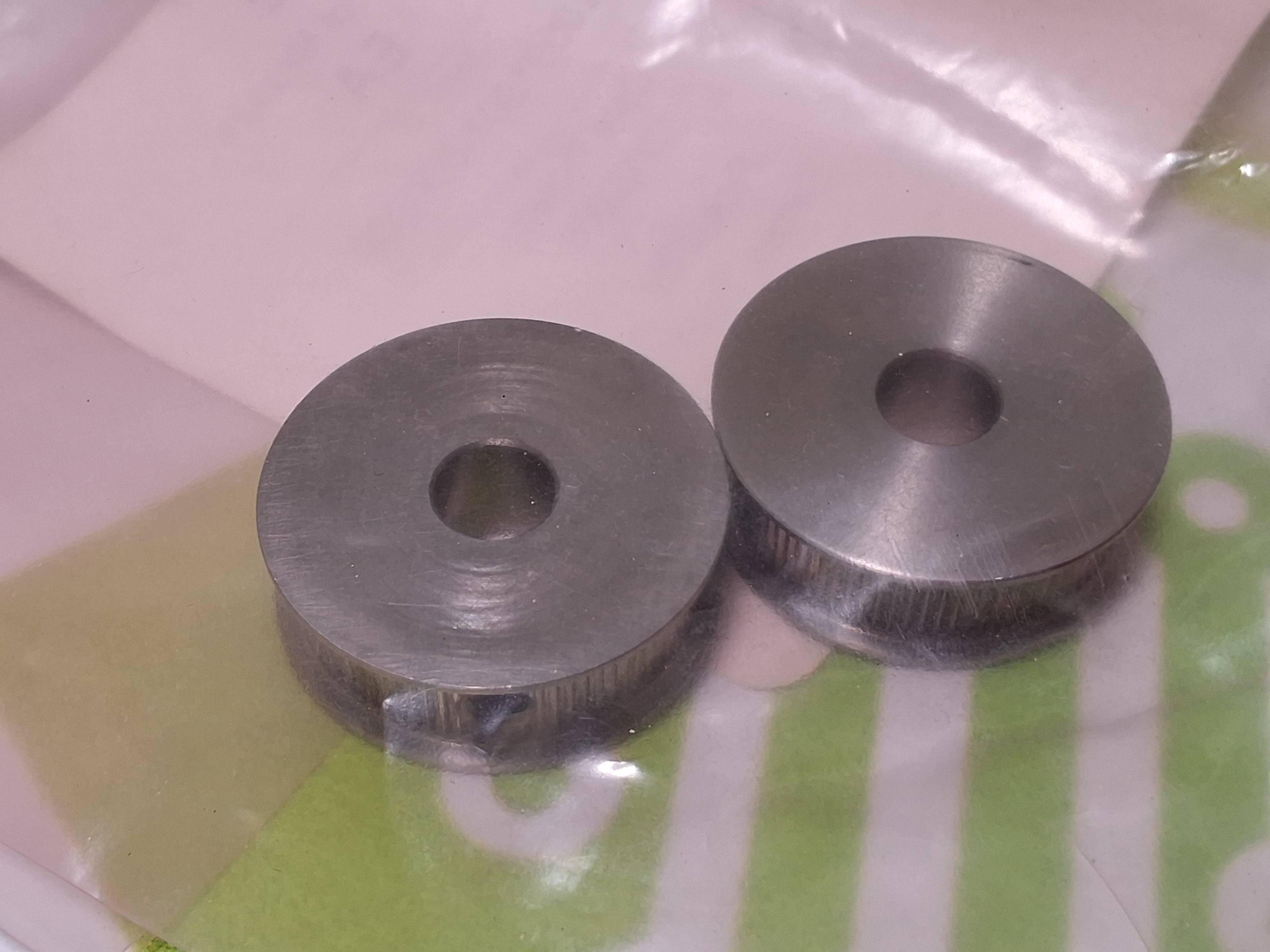 UNIVERSAL INSTRUMENTS 42170101 DRIVE PULLEY - LOT OF 2 - BRAND NEW