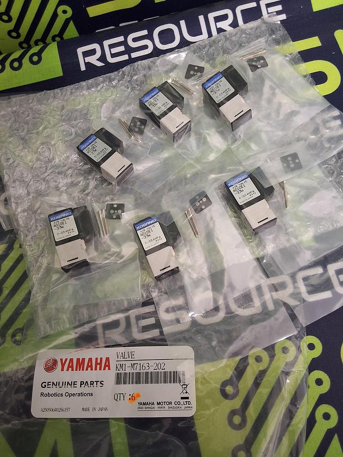 KOGANEI A010E1-37W COMPACT SOLENOID AIR VALVE - BRAND NEW