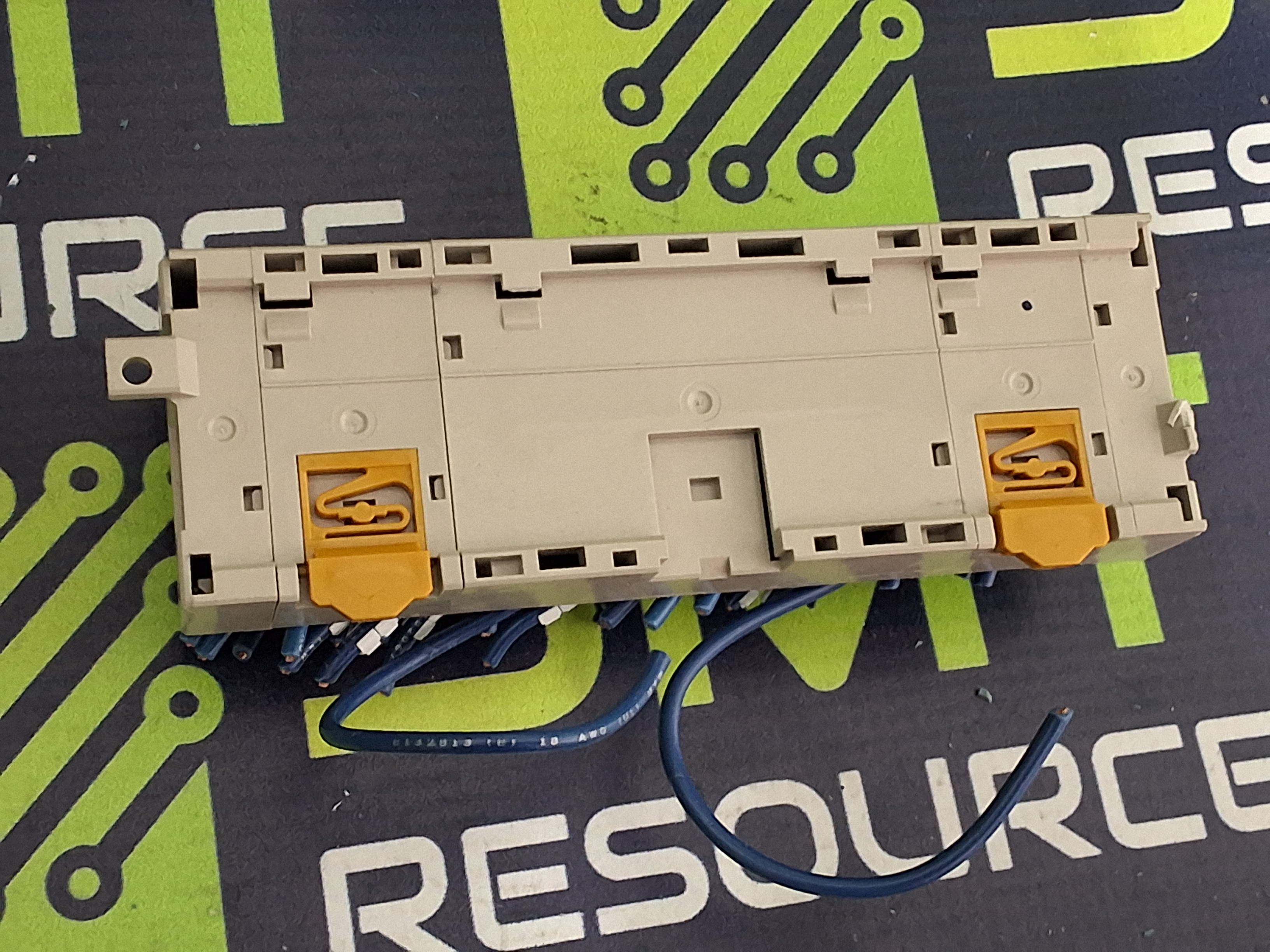 Used OMRON XW2B-40G4 TERMINAL BLOCK