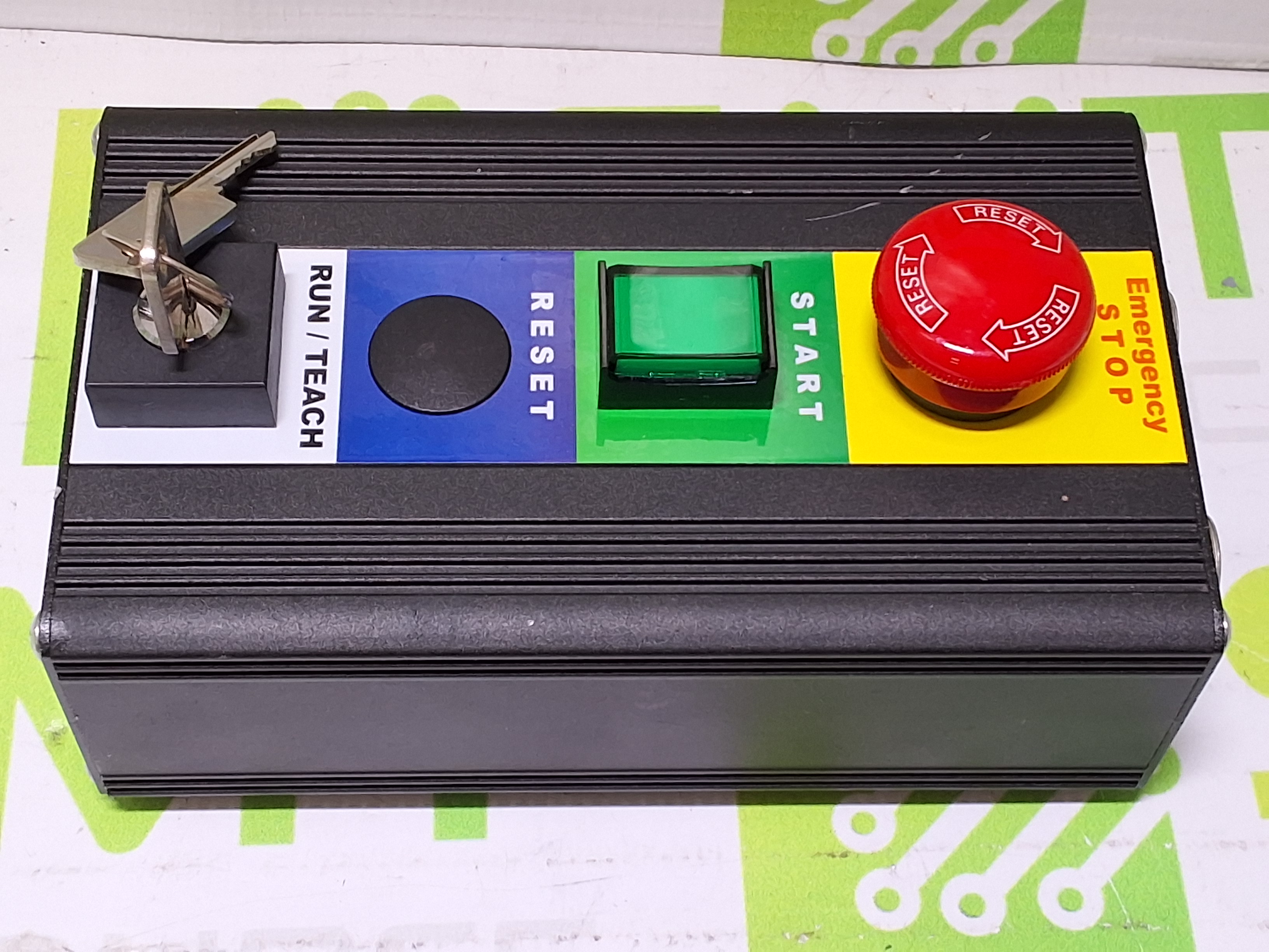 Used TOKYO ELECTRON EMERGENCY STOP/START/ RUN/TEACH OPERATOR CONTROL PANEL WITH KEYS