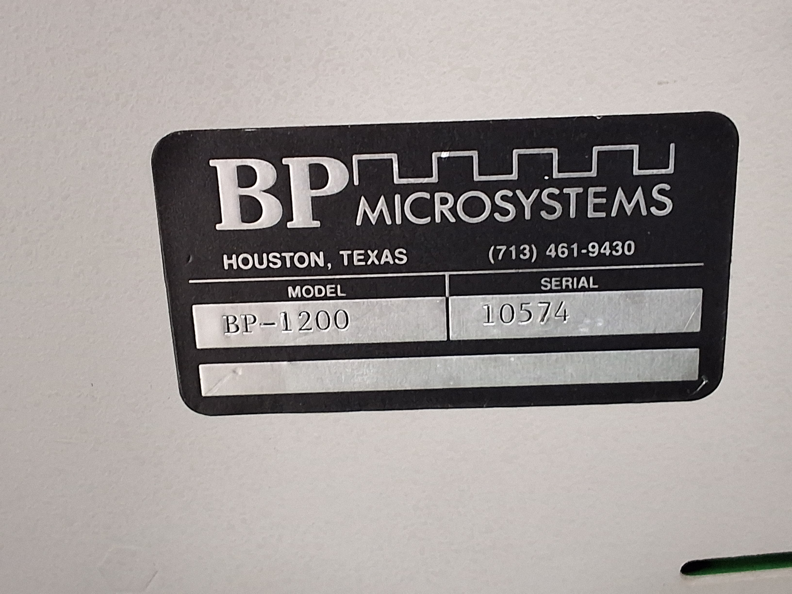 Used BP MICROSYSTEMS BP-1200 UNIVERSAL DEVICE PROGRAMMER WITH SM44P SOCKET MODULE AND CABLES