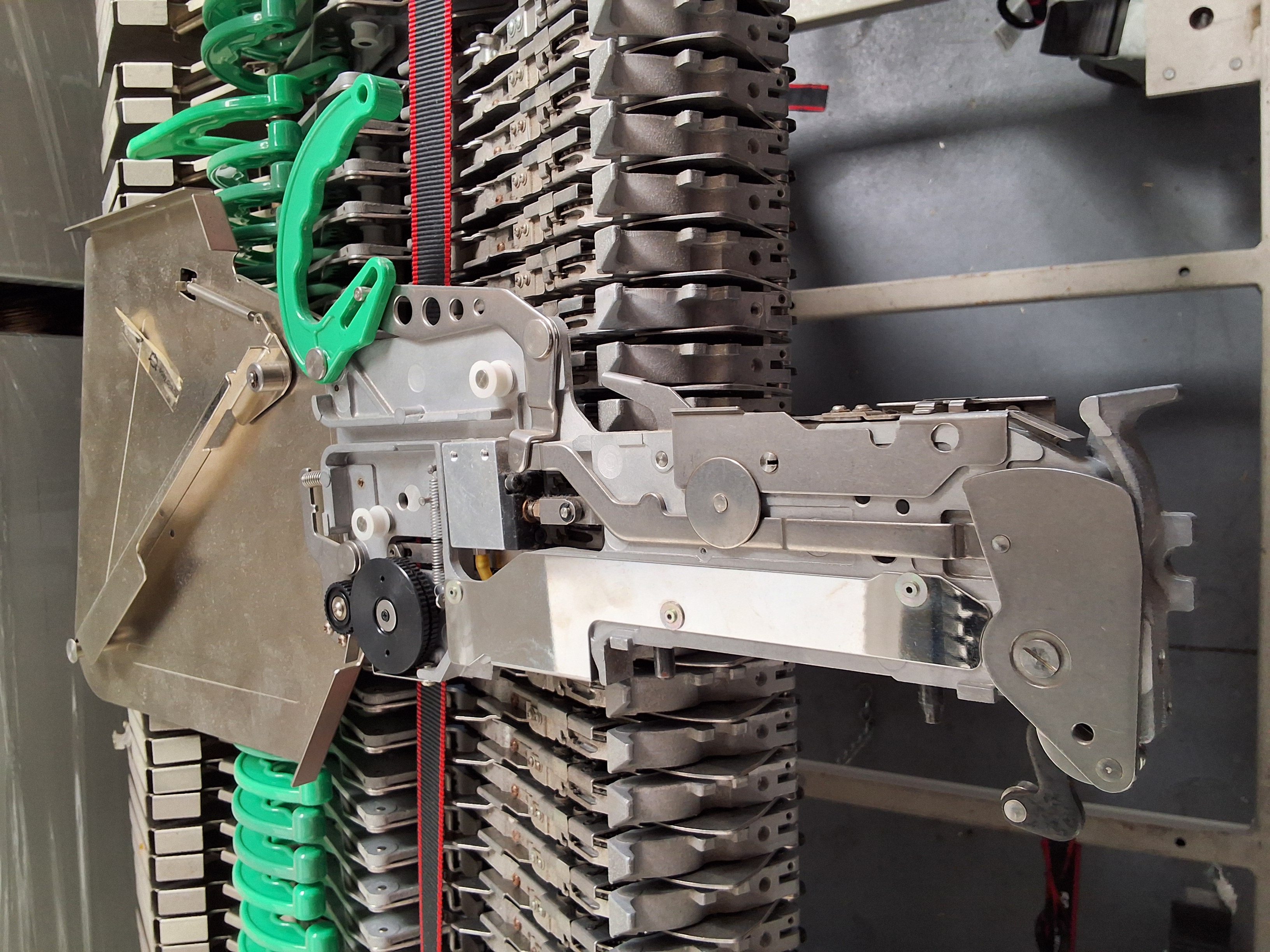 Used YAMAHA CL SERIES 8mm GREEN FEEDER