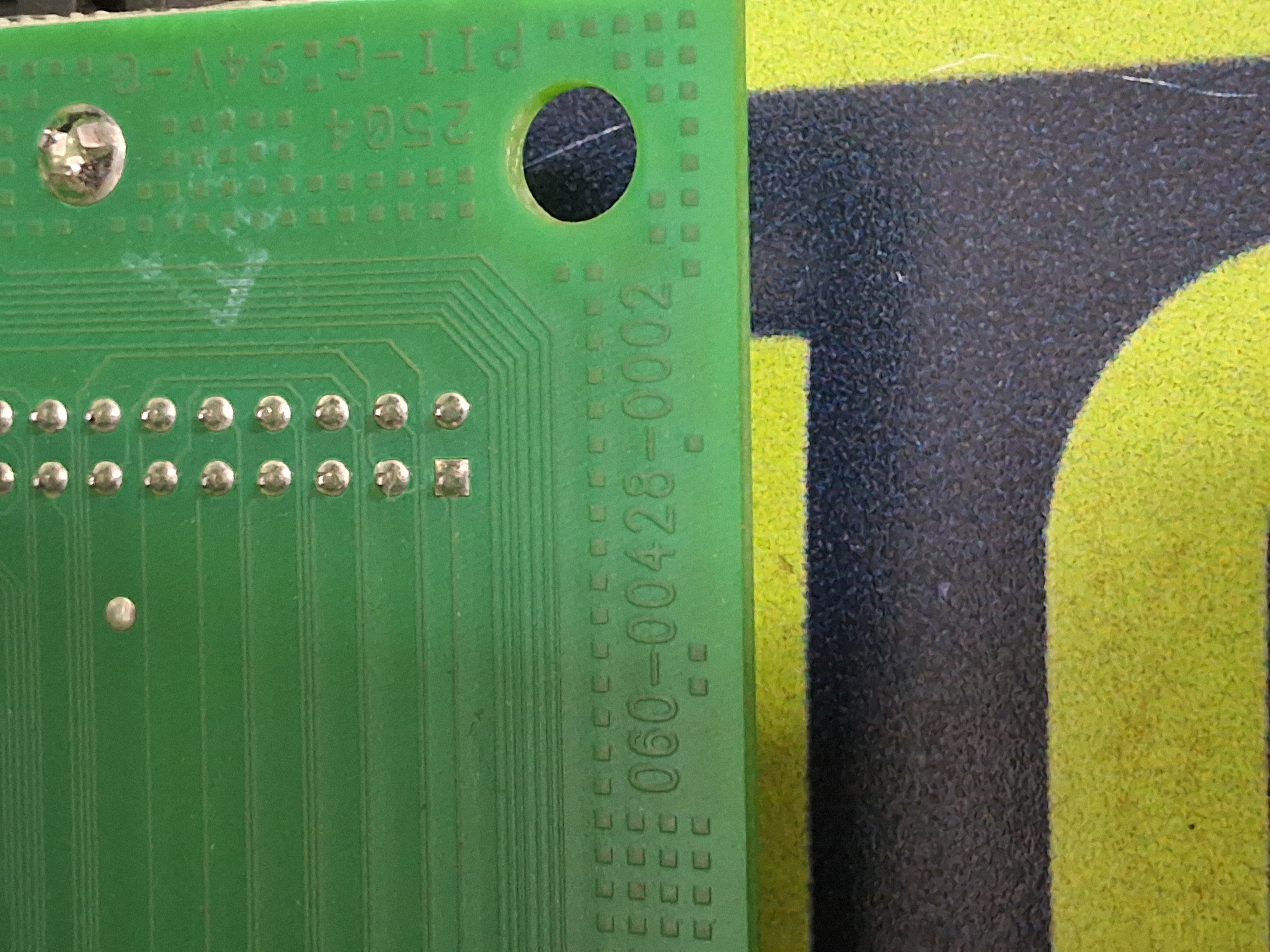 Used UNIVERSAL INSTRUMENTS 061-00905-0020 / 060-00428-0002 CIRCUIT BOARD