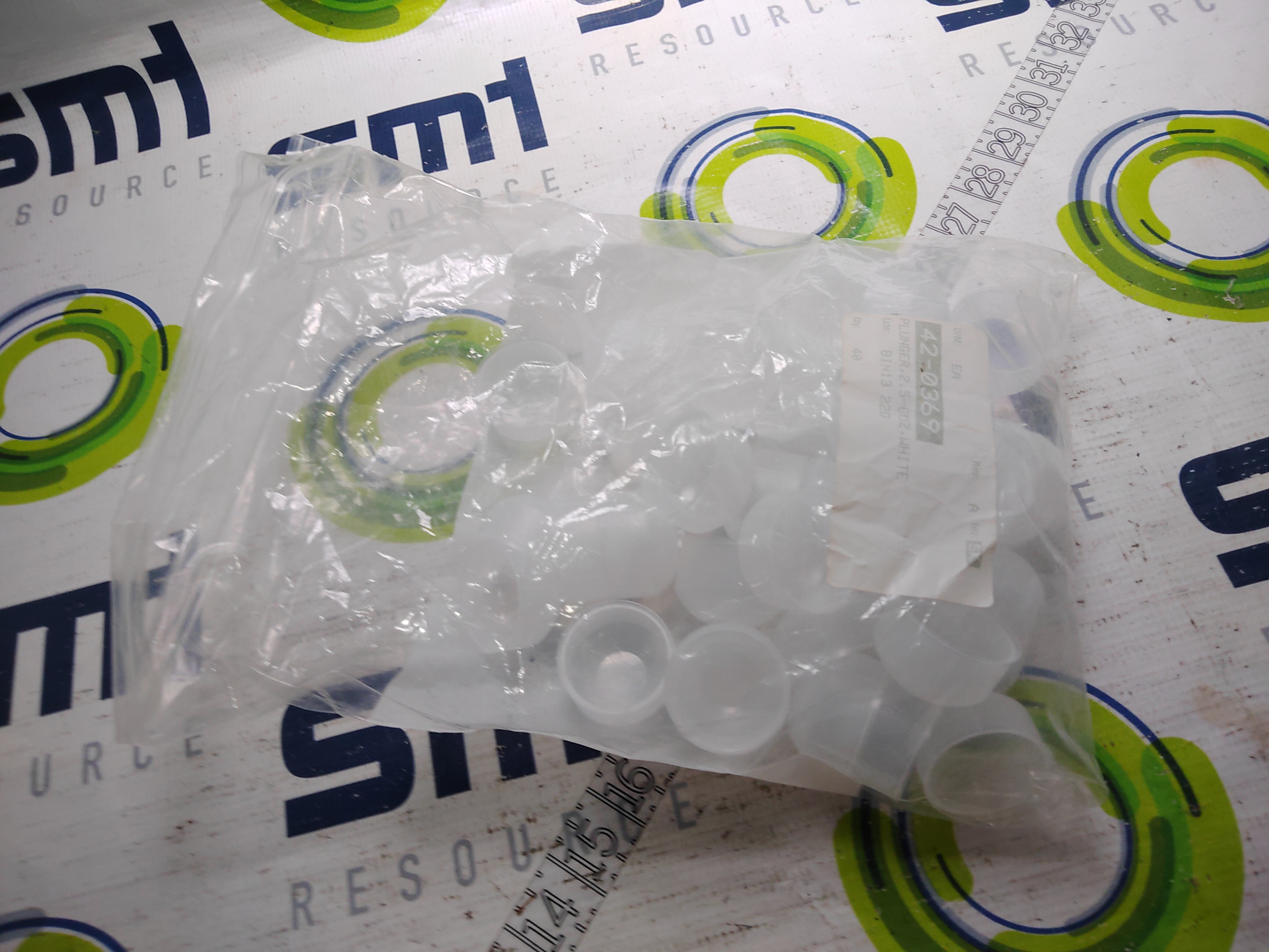 ASYMTEK NORDSON 42-0369 REV. A 2.5-60Z WHITE PLUNGER- PACK OF 40