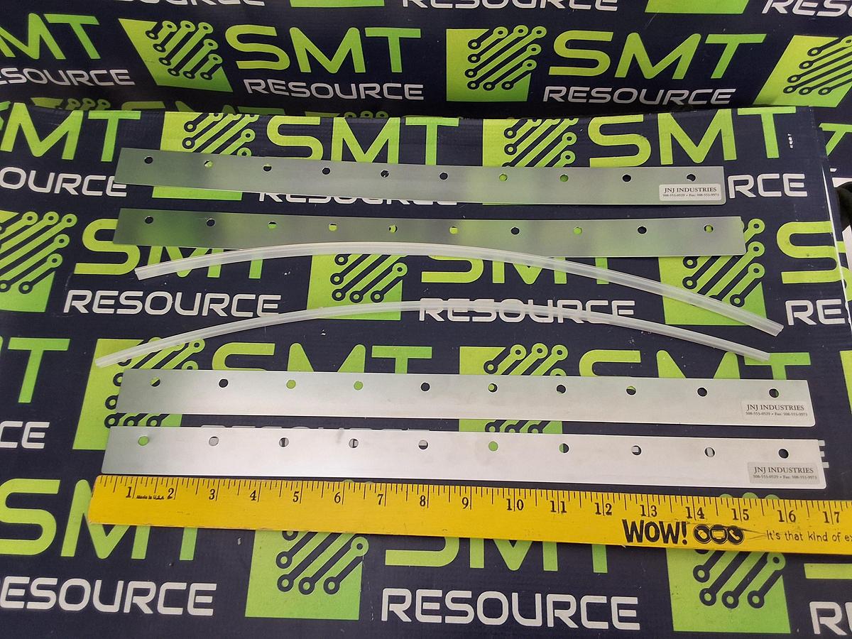 DEK JNJ INDUSTRIES DFMBO-440 METAL SCREW-MOUNT SQUEEGEE BLADE SET 440mm - BRAND NEW