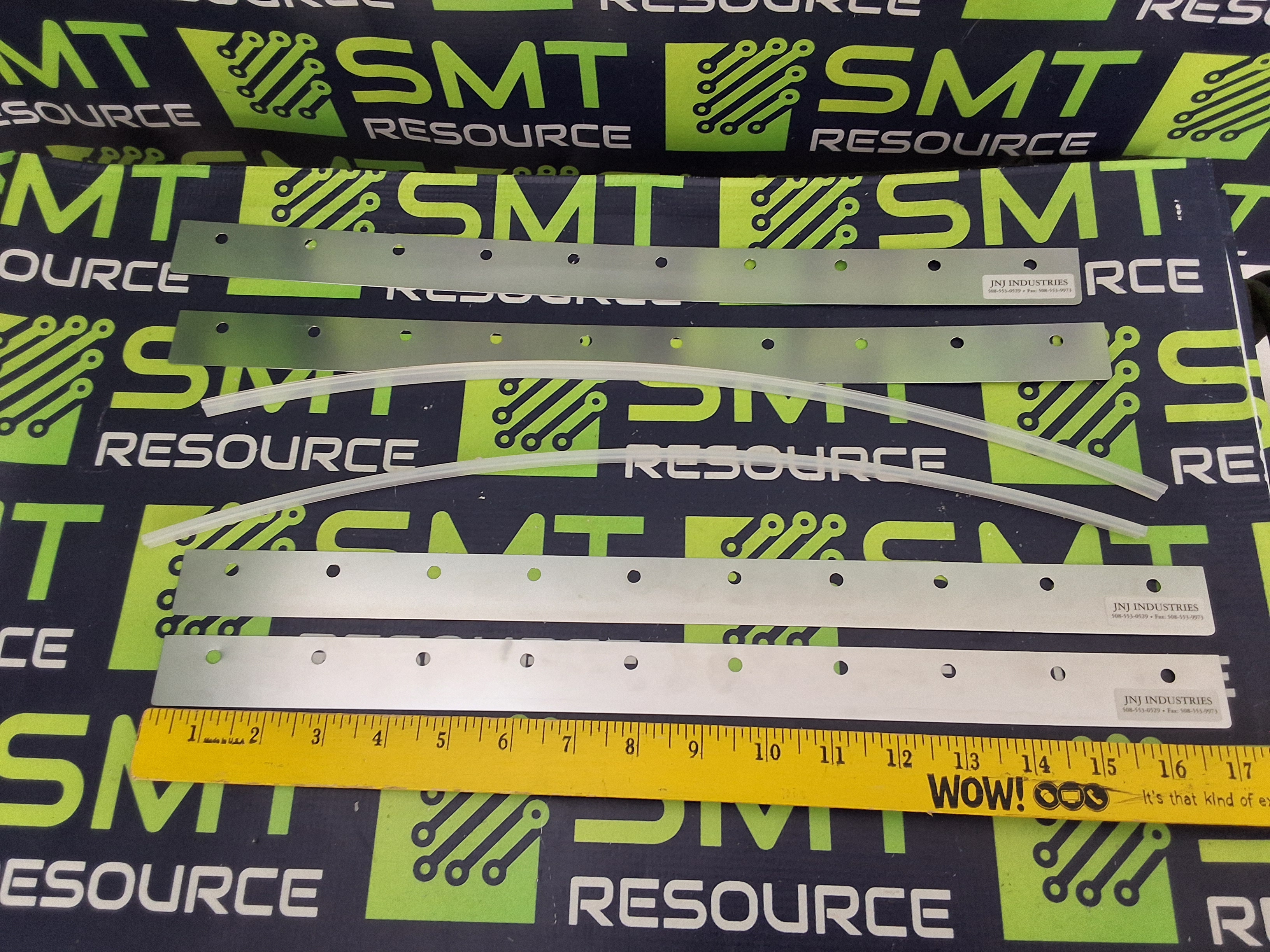 DEK JNJ INDUSTRIES DFMBO-440 METAL SCREW-MOUNT SQUEEGEE BLADE SET 440mm - BRAND NEW