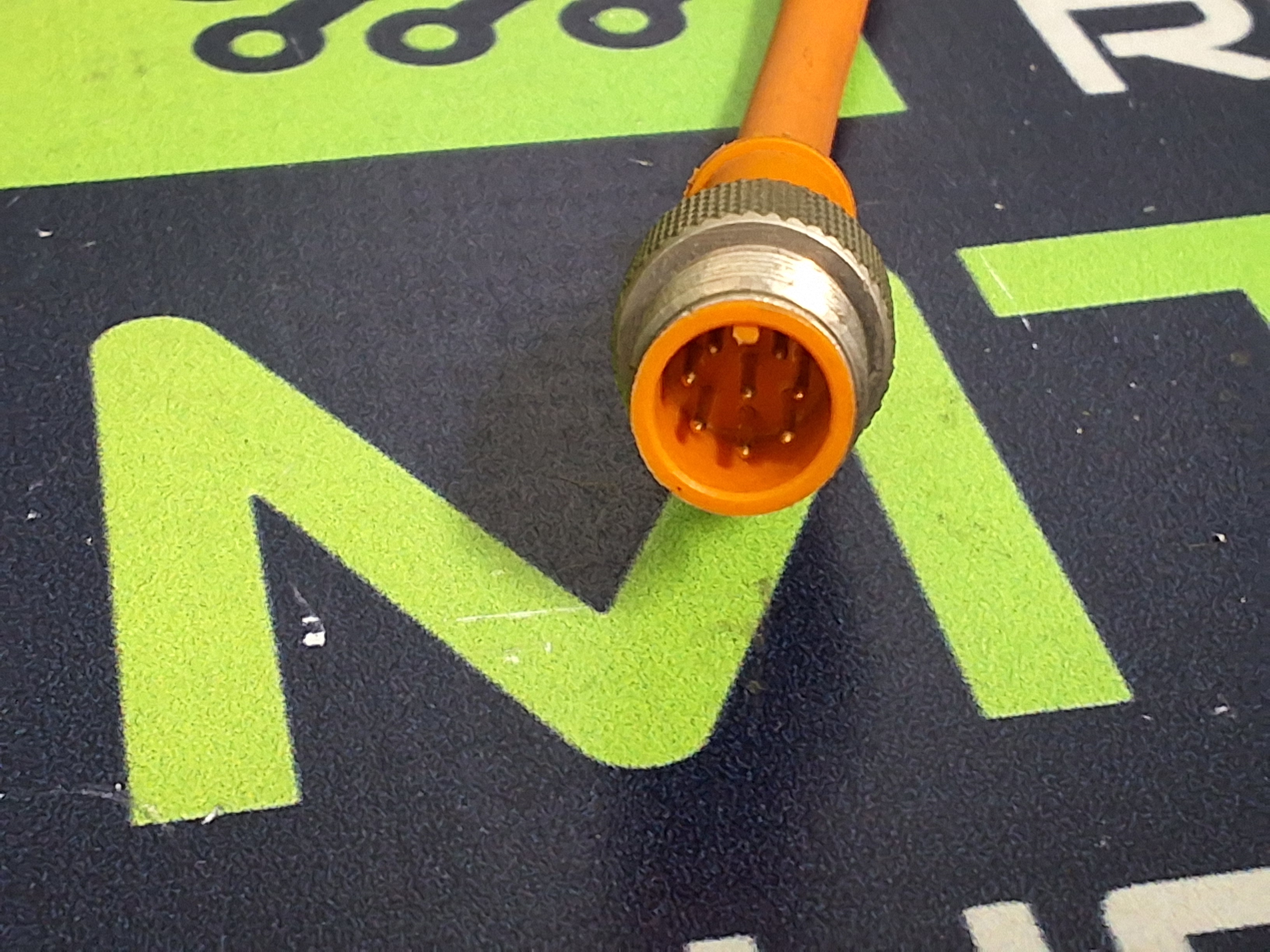 Used GUARDSTAR BS0230R SAFETY LIGHT CURTAIN RECEIVER 208mm 24VDC 