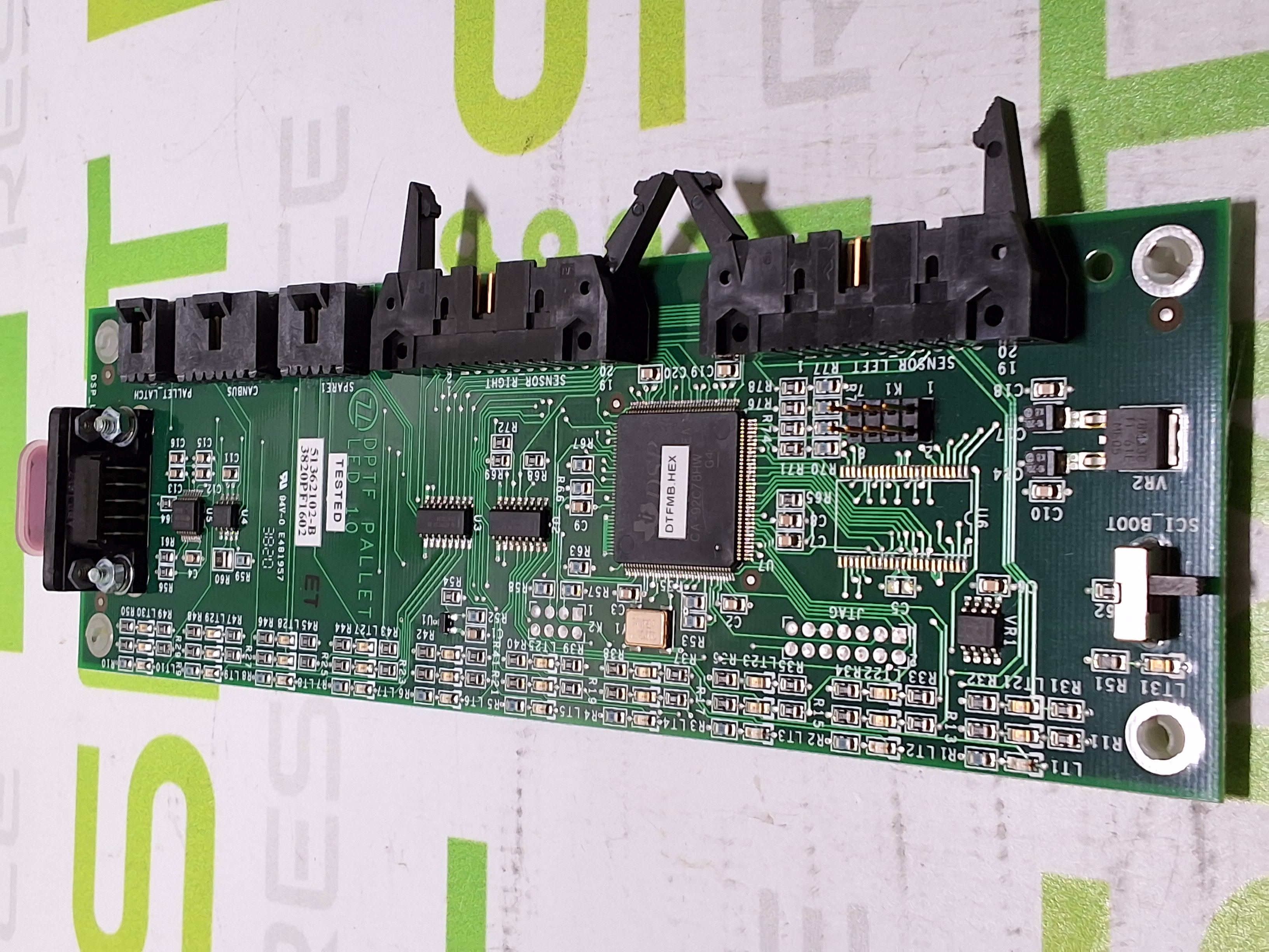 Used UNIVERSAL INSTRUMENTS 51362102-B DPTF PALLET LED PCA BOARD 