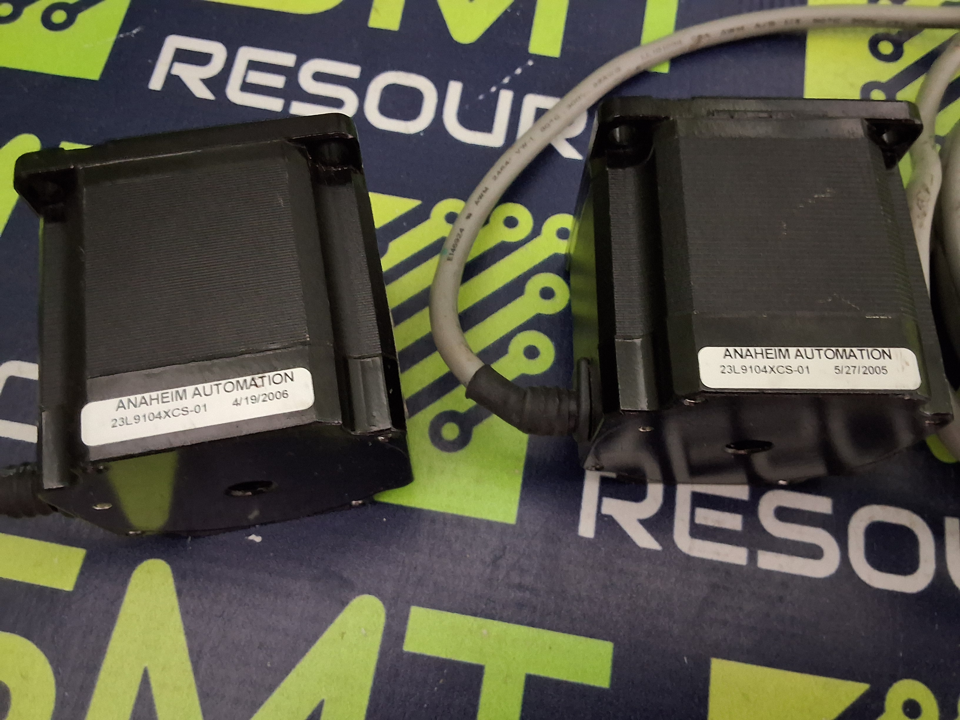 Used ANAHEIM AUTOMATION 23L9104XCS-01 STEPPER MOTOR - LOT OF 2 -