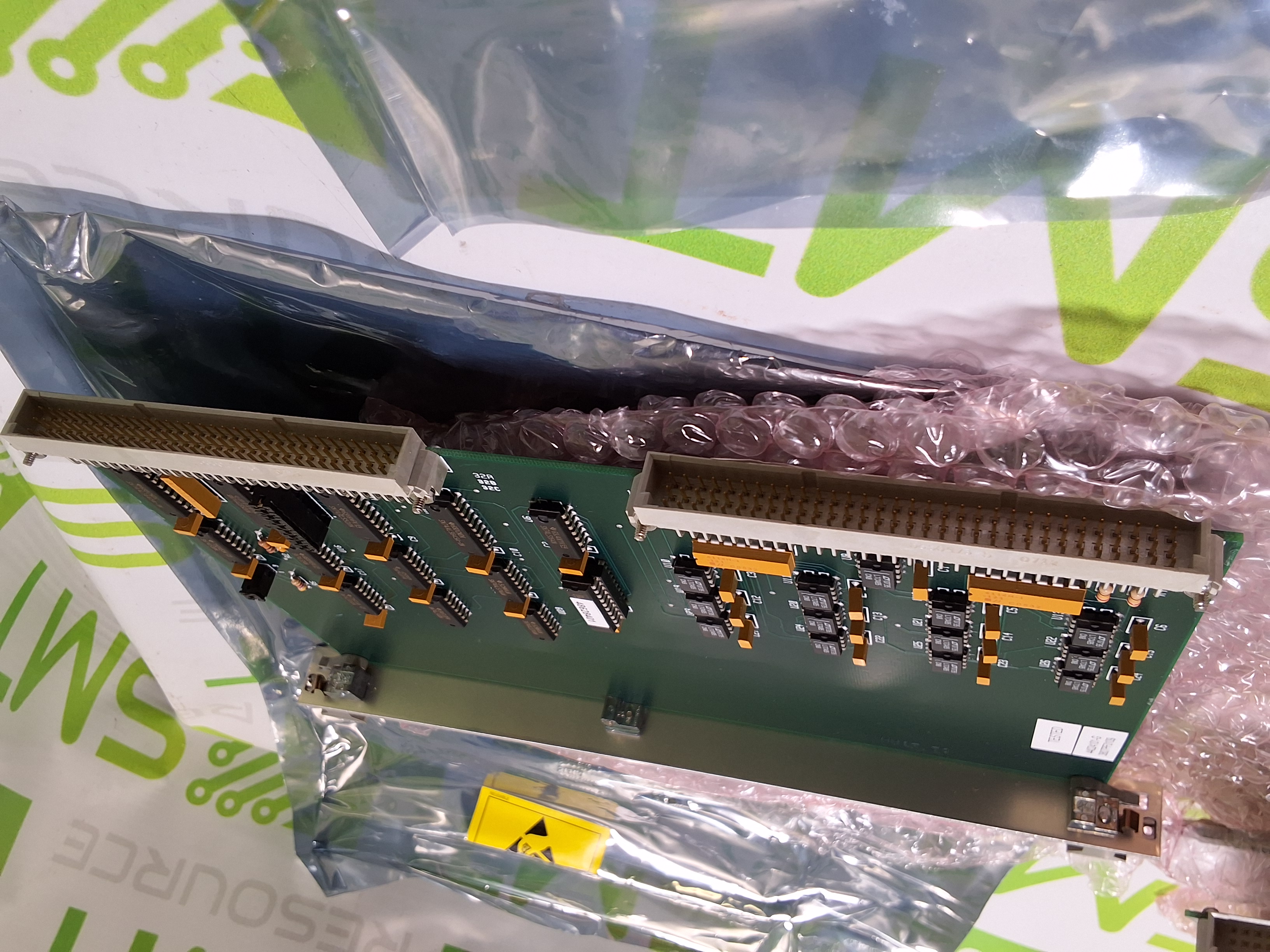 Used UNIVERSAL INDUSTRIES 44024101 REV. G MMIT I/O ASSEMBLY BOARD