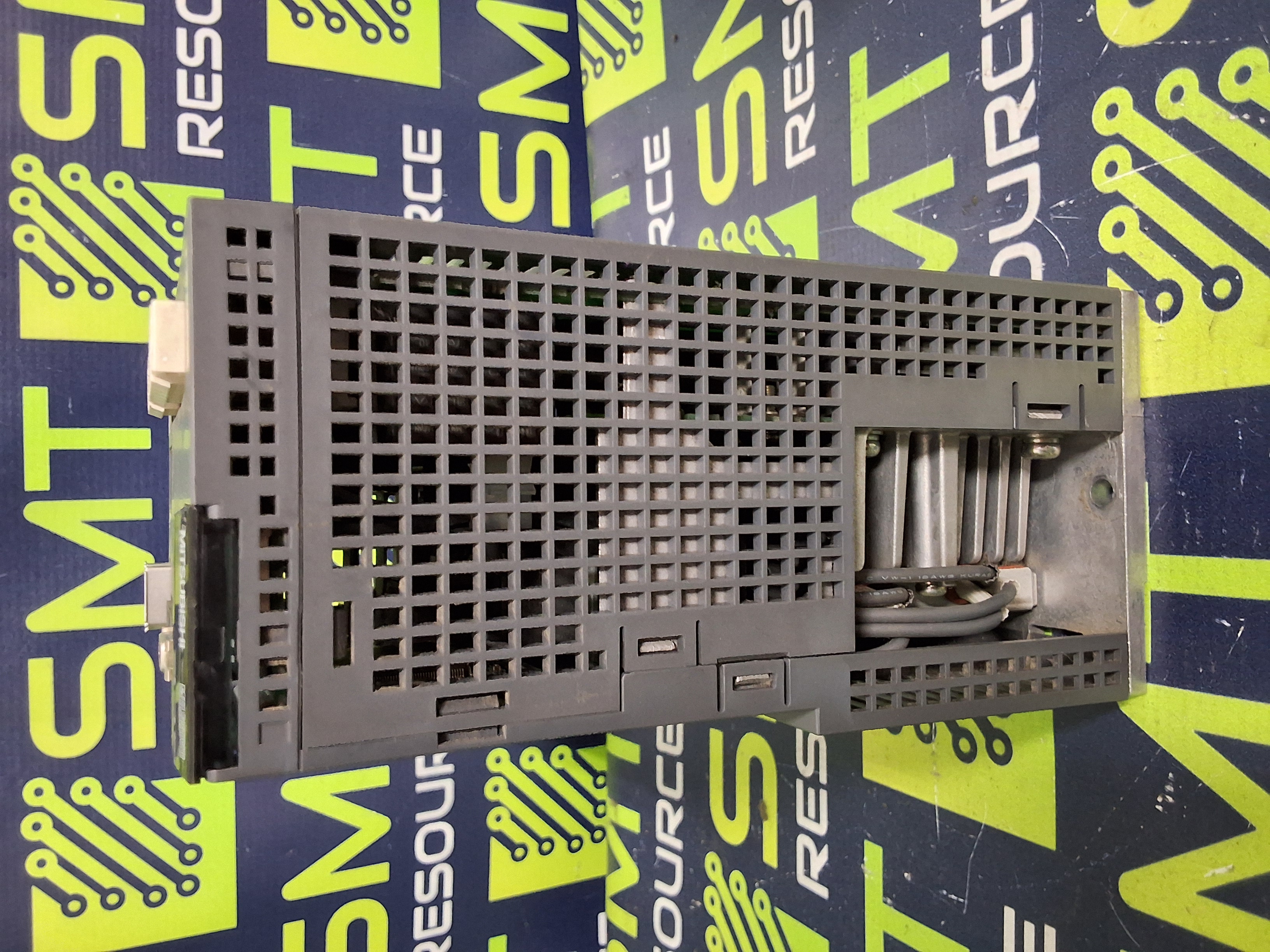 Used MITSUBISHI MR-J3-200B-KM084U606 AC SERVO DRIVE / AMPLIFIER - MELSERVO-J3 SERIES 2kW