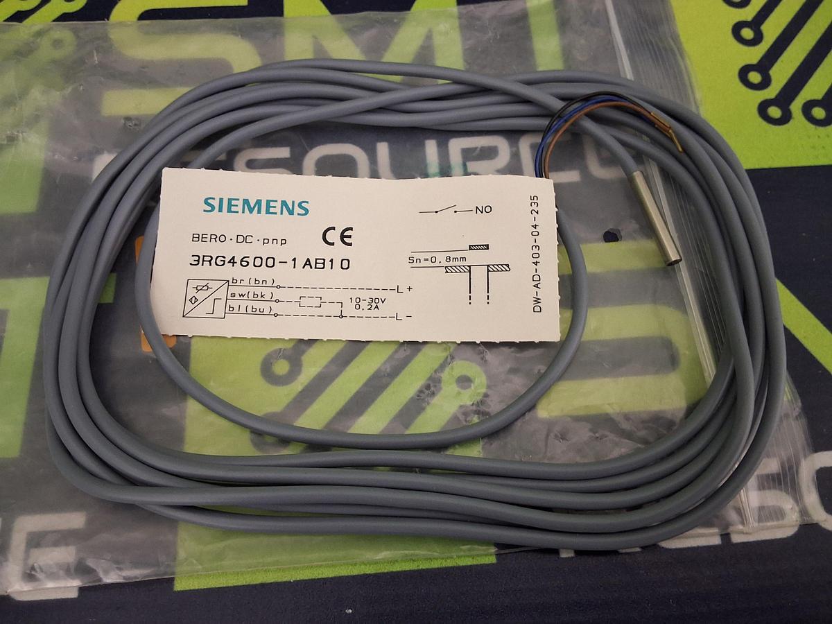 SIEMENS 3RG4600-1AB10 INDUCTIVE PROXIMITY SENSOR - BRAND NEW