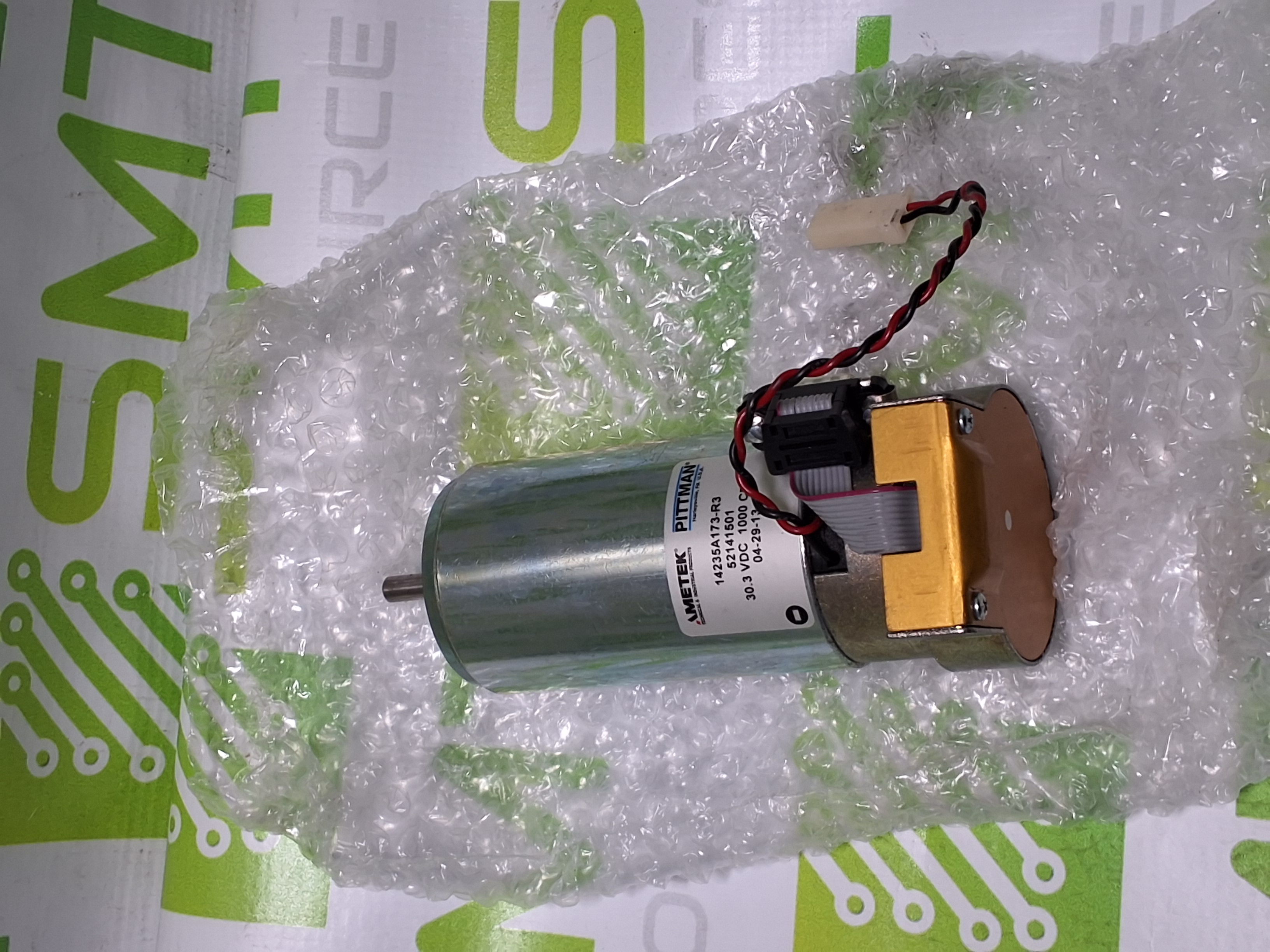 AMETEK PITTMAN 14235A173-R3 52141501 MOTOR 30.3 VDC 1000 CPR - BRAND NEW
