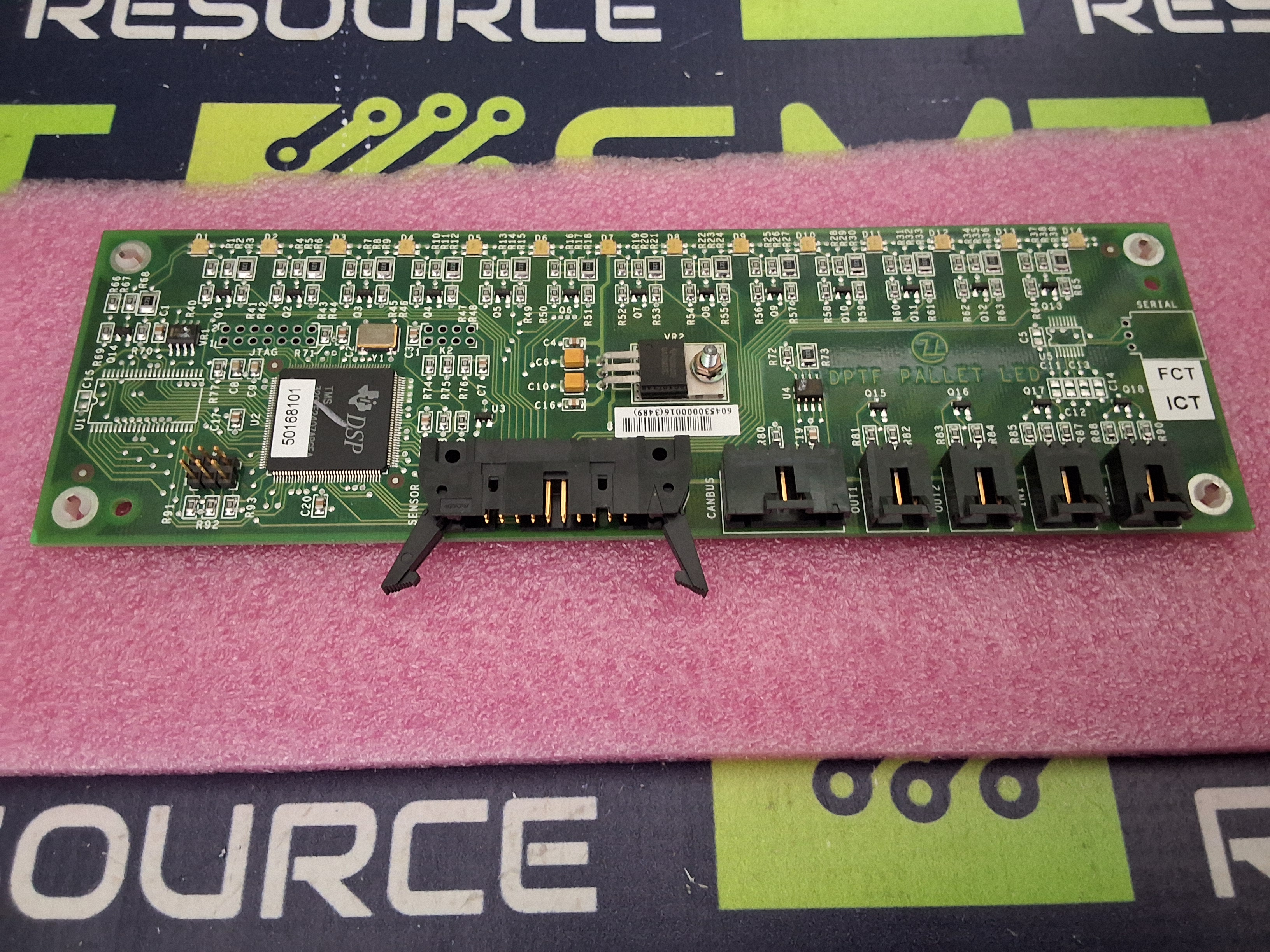 Used UNIVERSAL INSTRUMENTS 50102602 DPTF PALLET LED