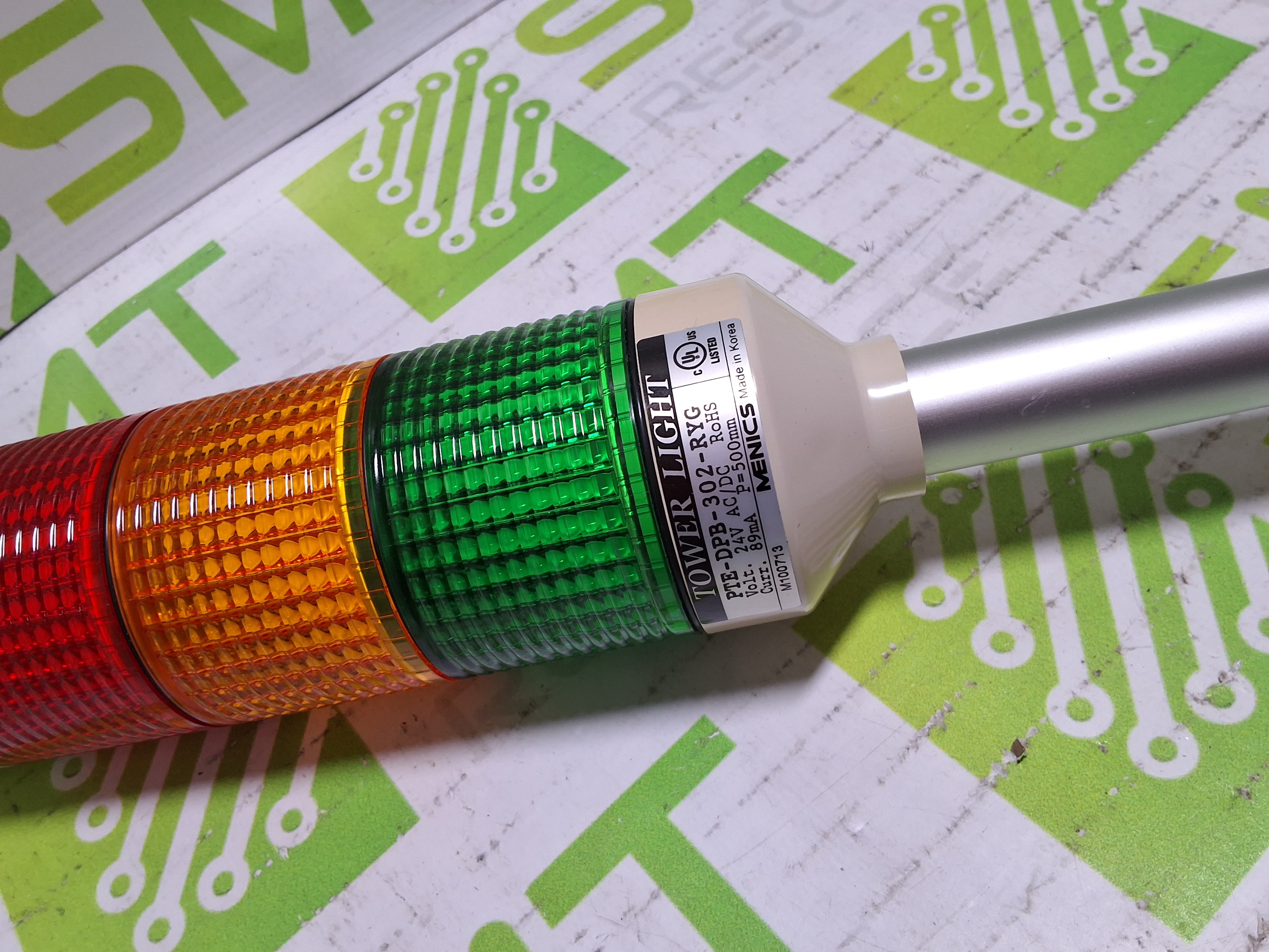 Used MENICS PTE-DPB-302-RYG TOWER LIGHT