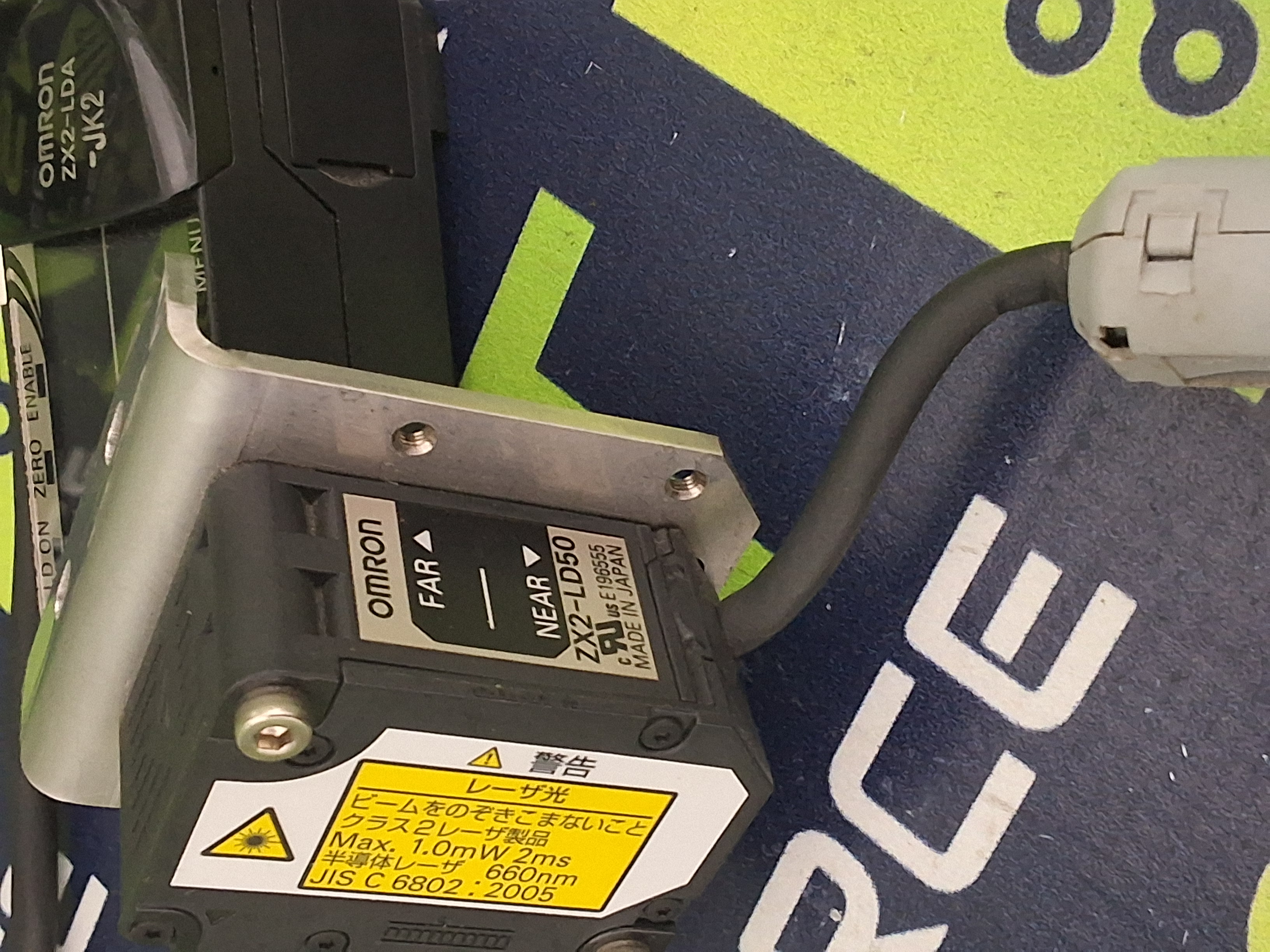 Used OMRON ZX2-LD50 CMOS LASER DISPLACEMENT SENSOR HEAD WITH OMRON ZX2-LDA11-JK2 SMART SENSOR / AMPLIFIER